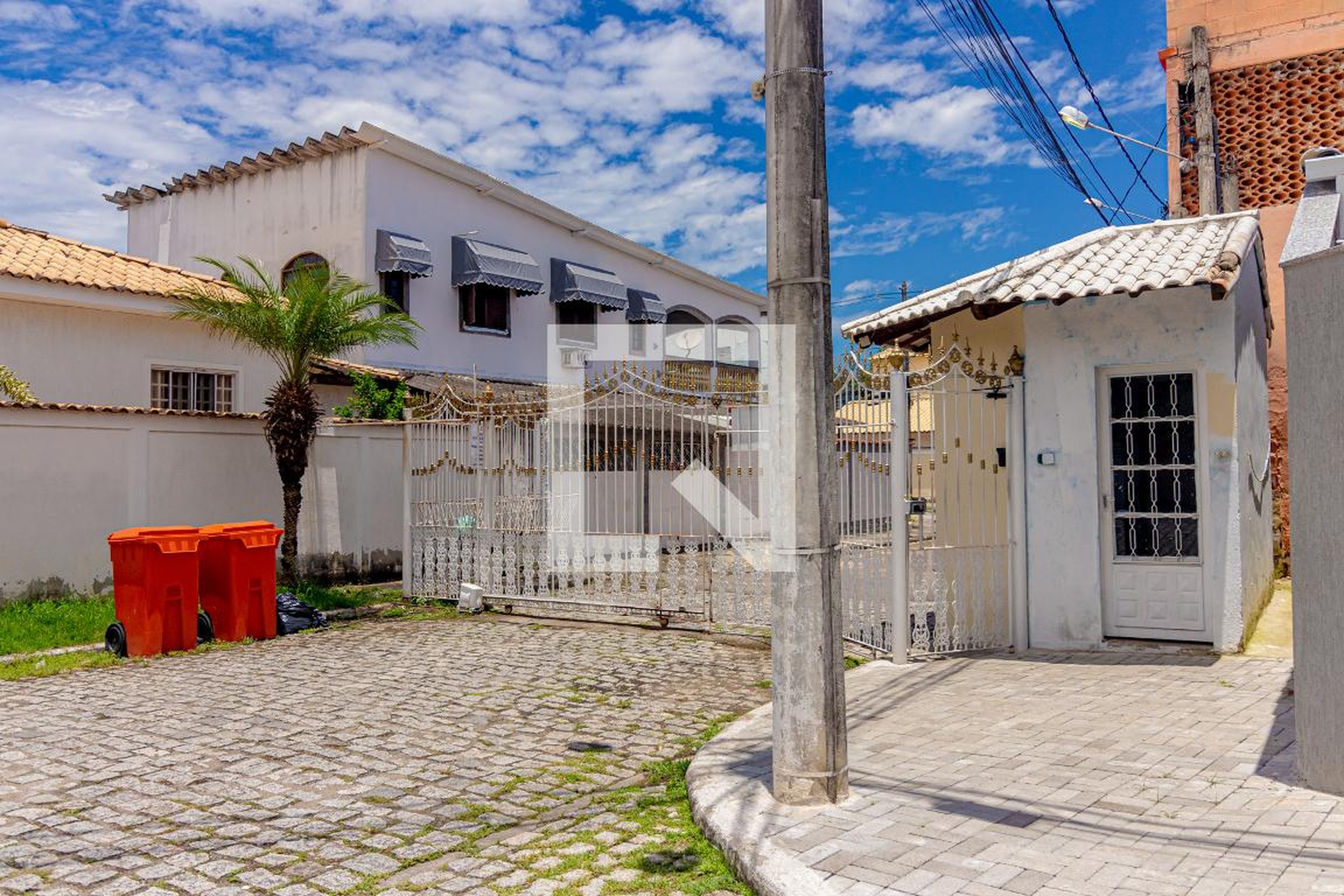 Fachada do condomínio Condomínio em Rua San Marino, 30