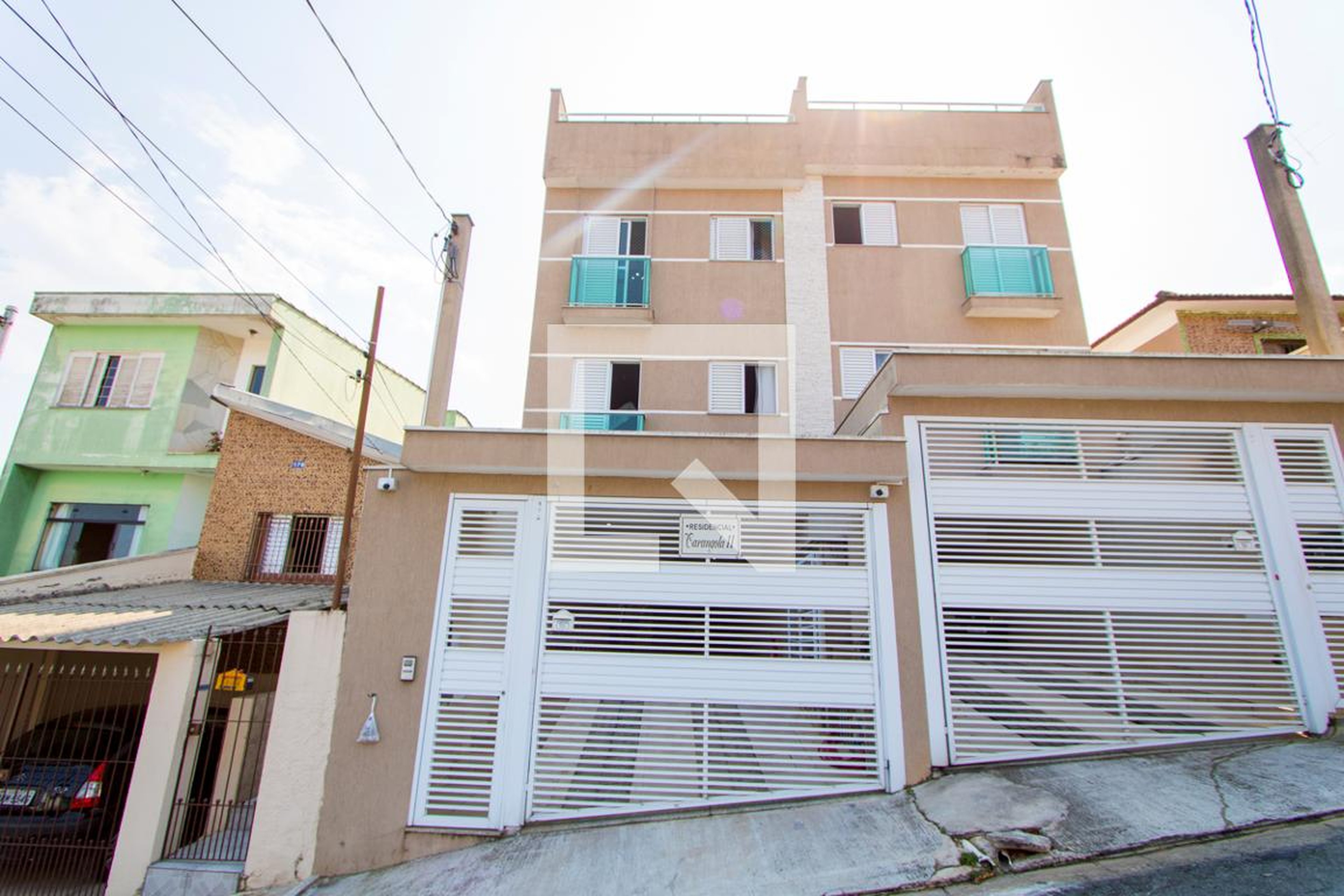 Fachada Condomínio em Rua Adolfo Lutz, 172