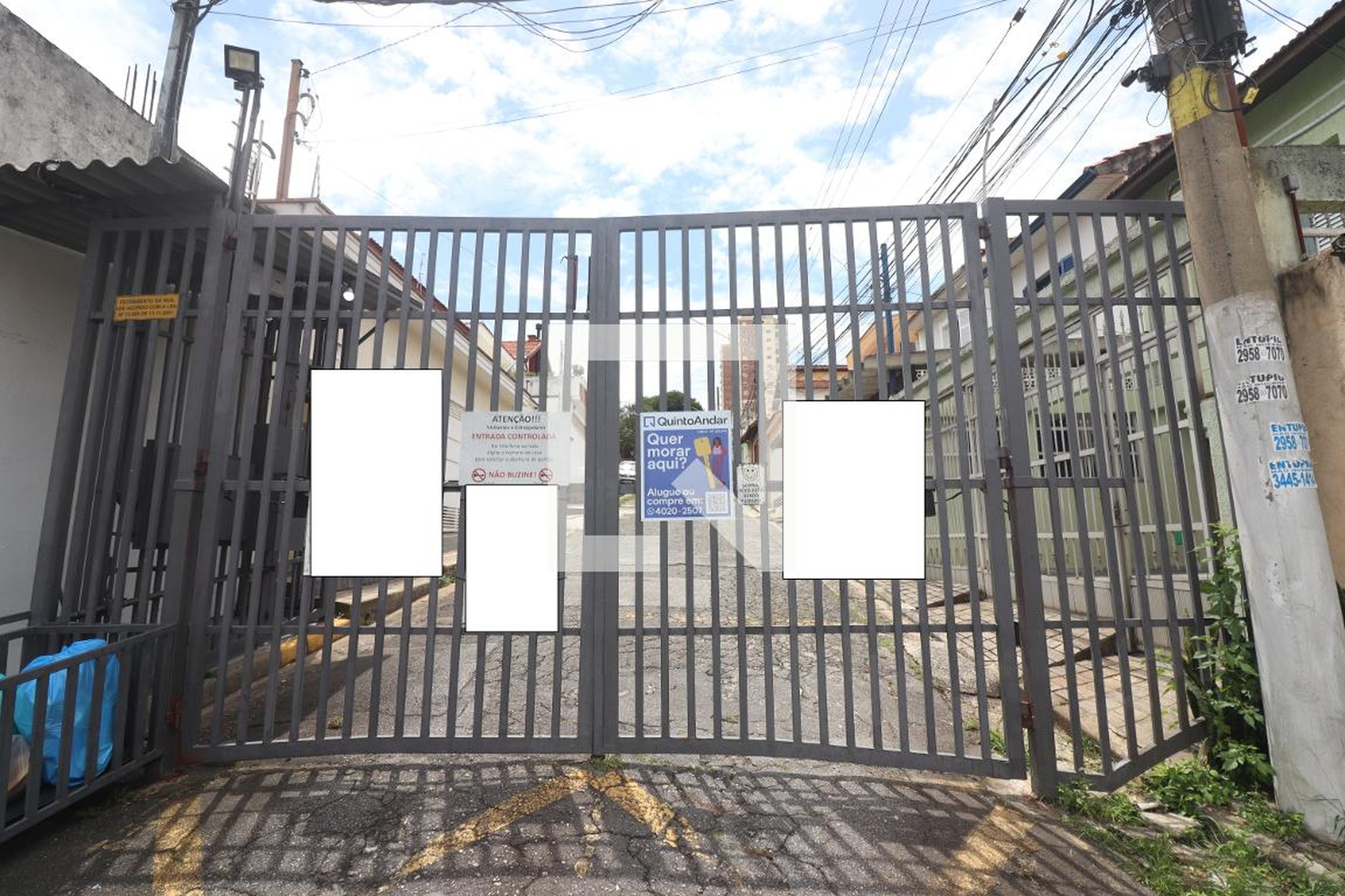 Fachada Condomínio em Rua Jacob Daldão, 135