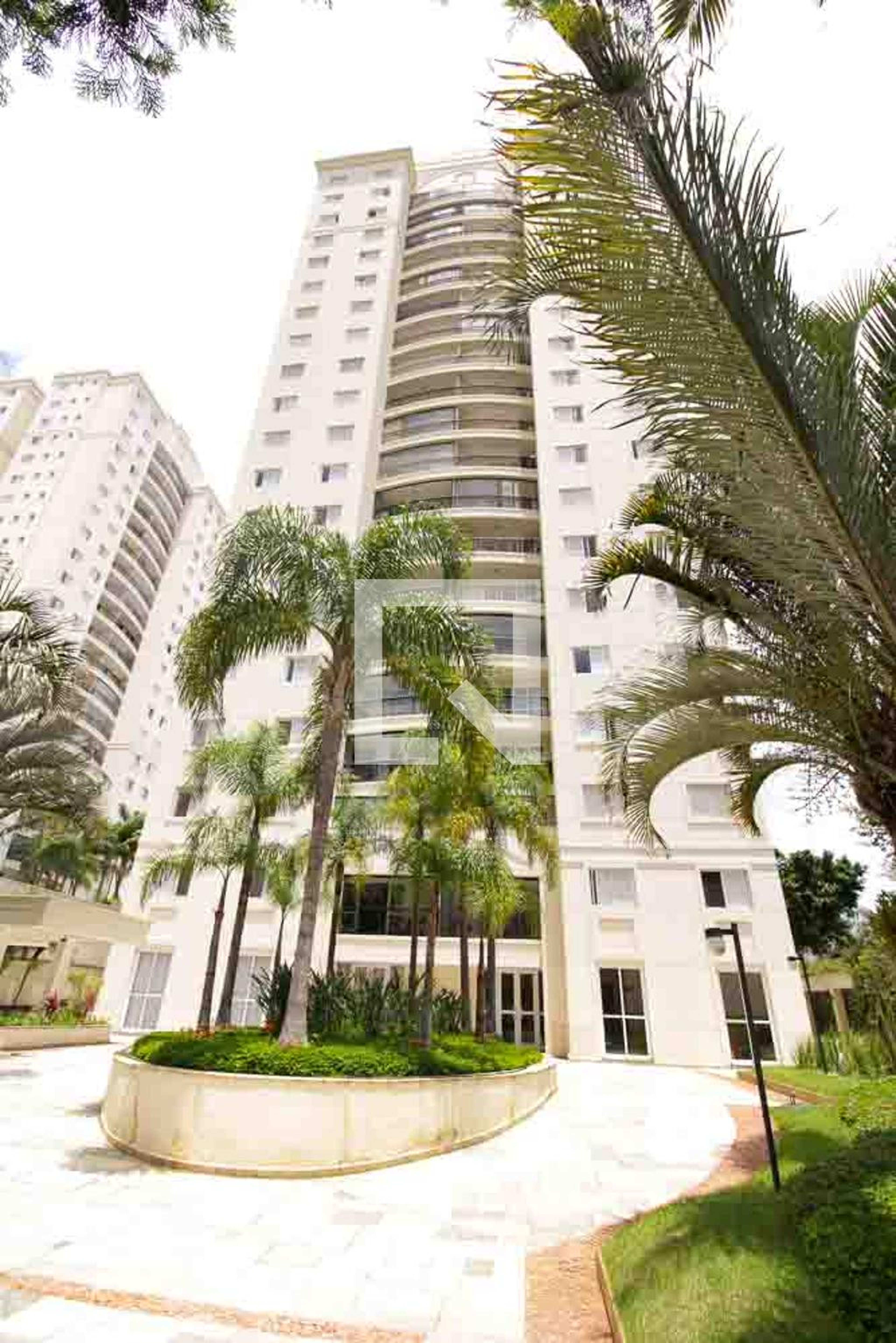 Fachada do Prédio Condomínio Maison Cluny