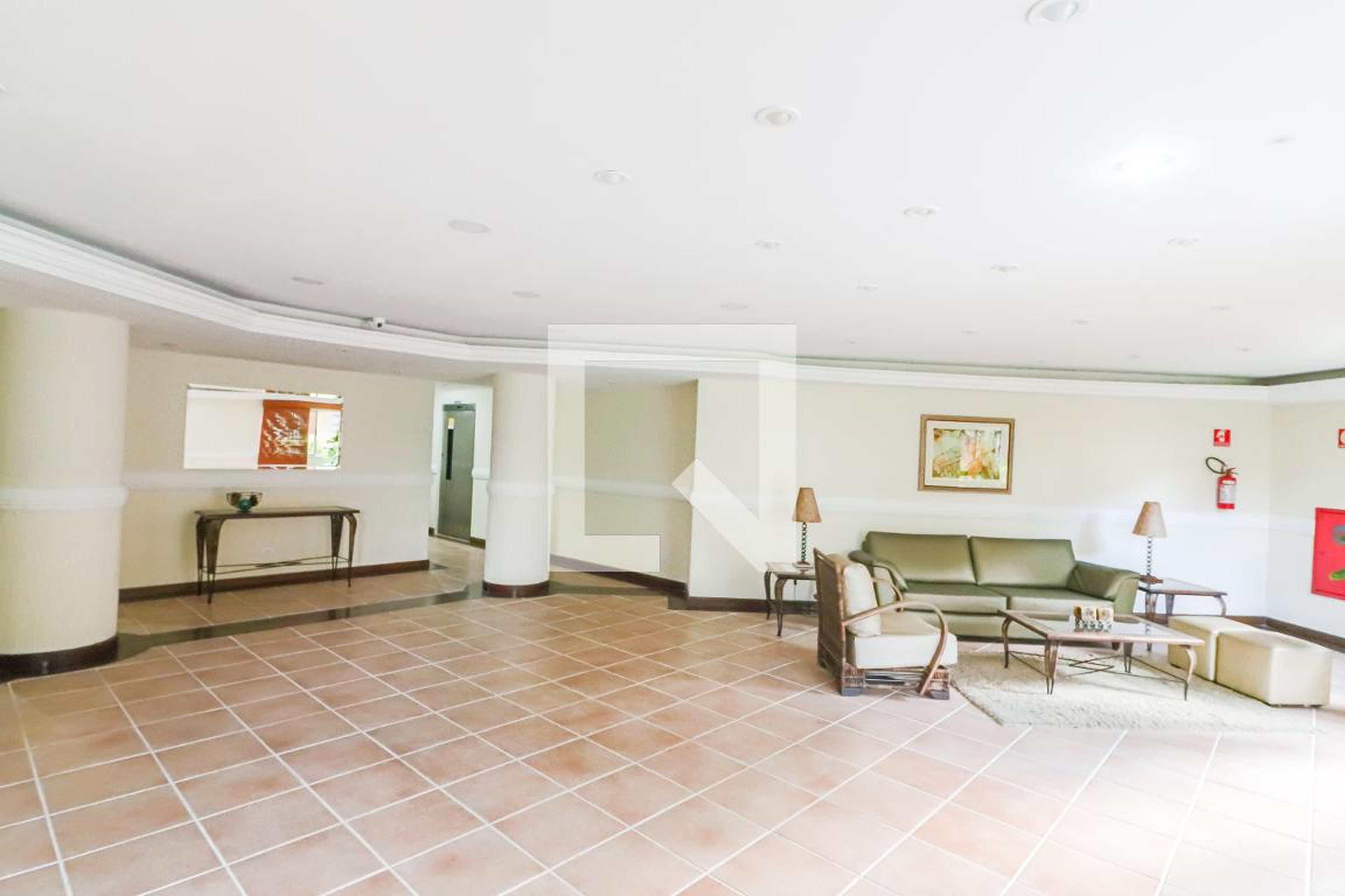 Hall - Residencial West Side