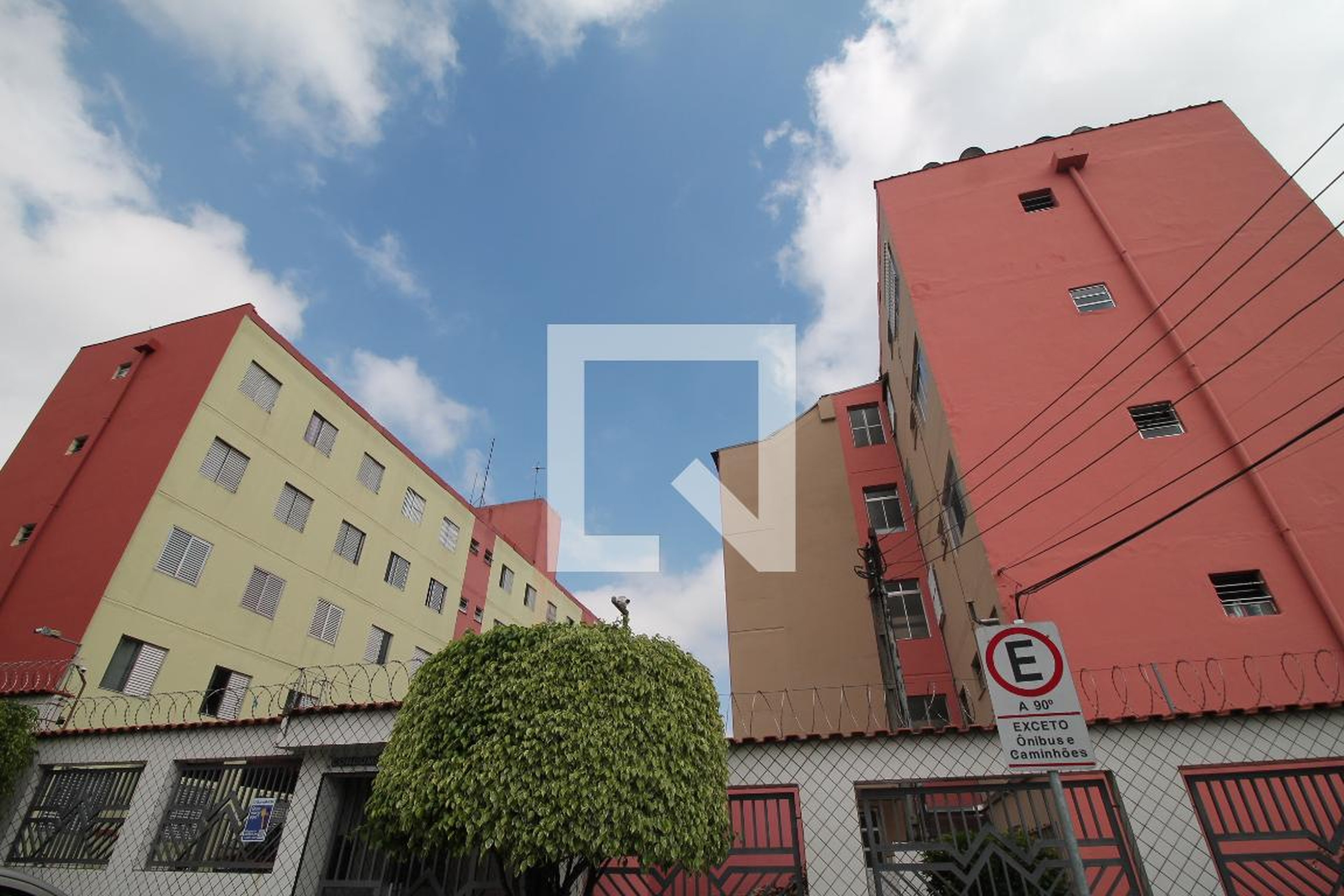 Fachada do Prédio Condomínio em Rua Padre Estevão de Oliveira, 367