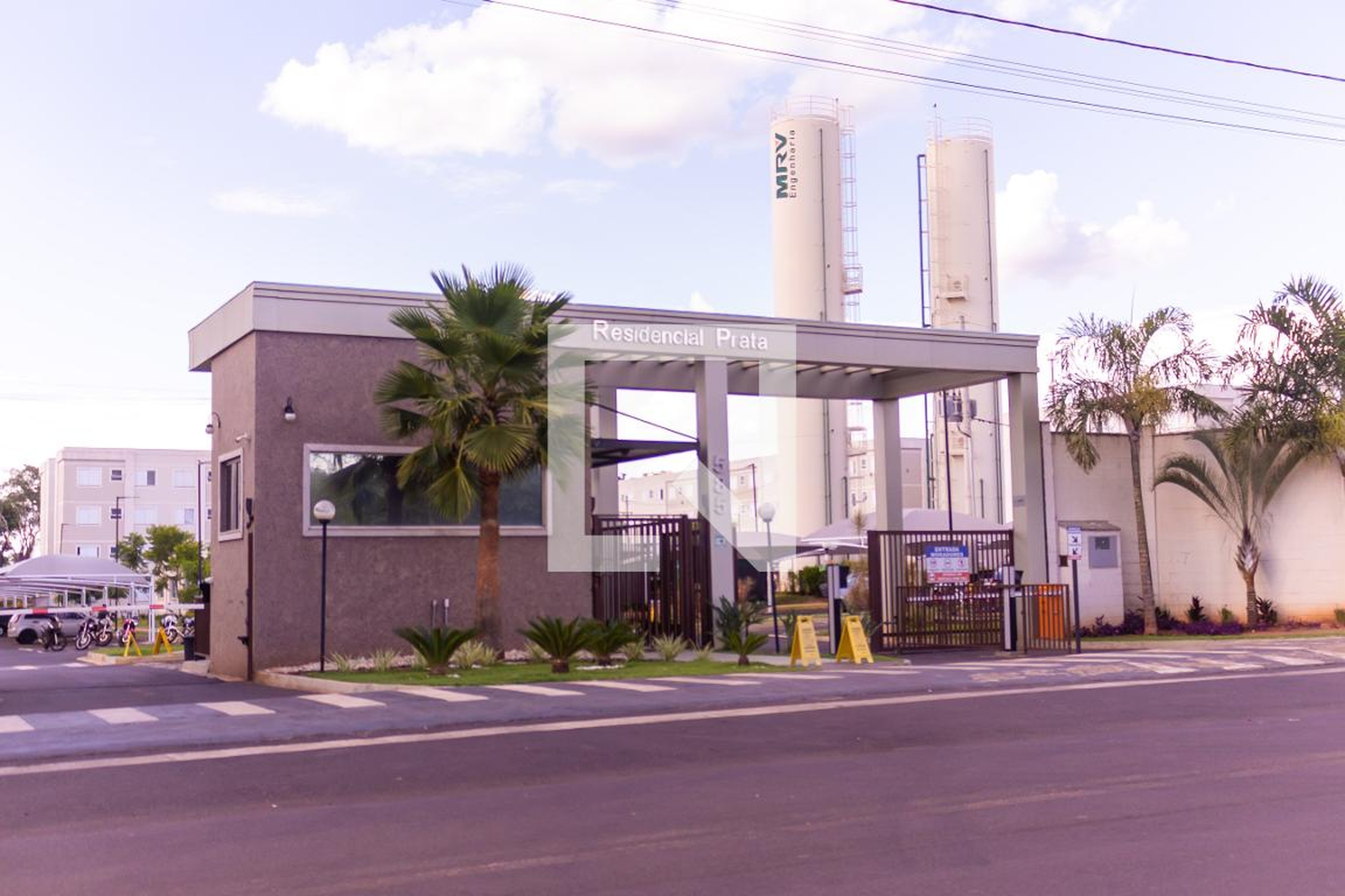 Fachada Residencial Prata