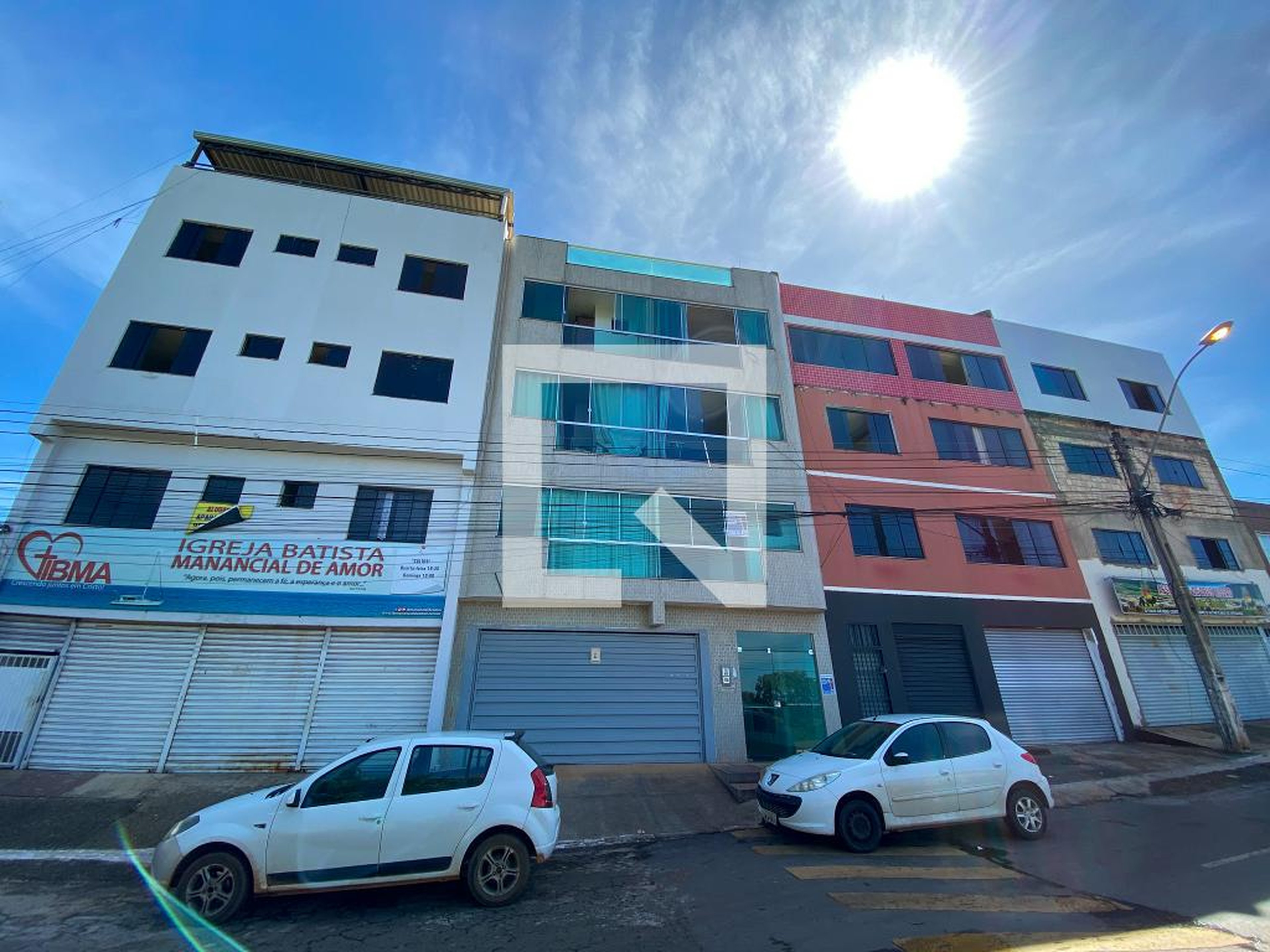 Fachada Condomínio em Quadra B, 9