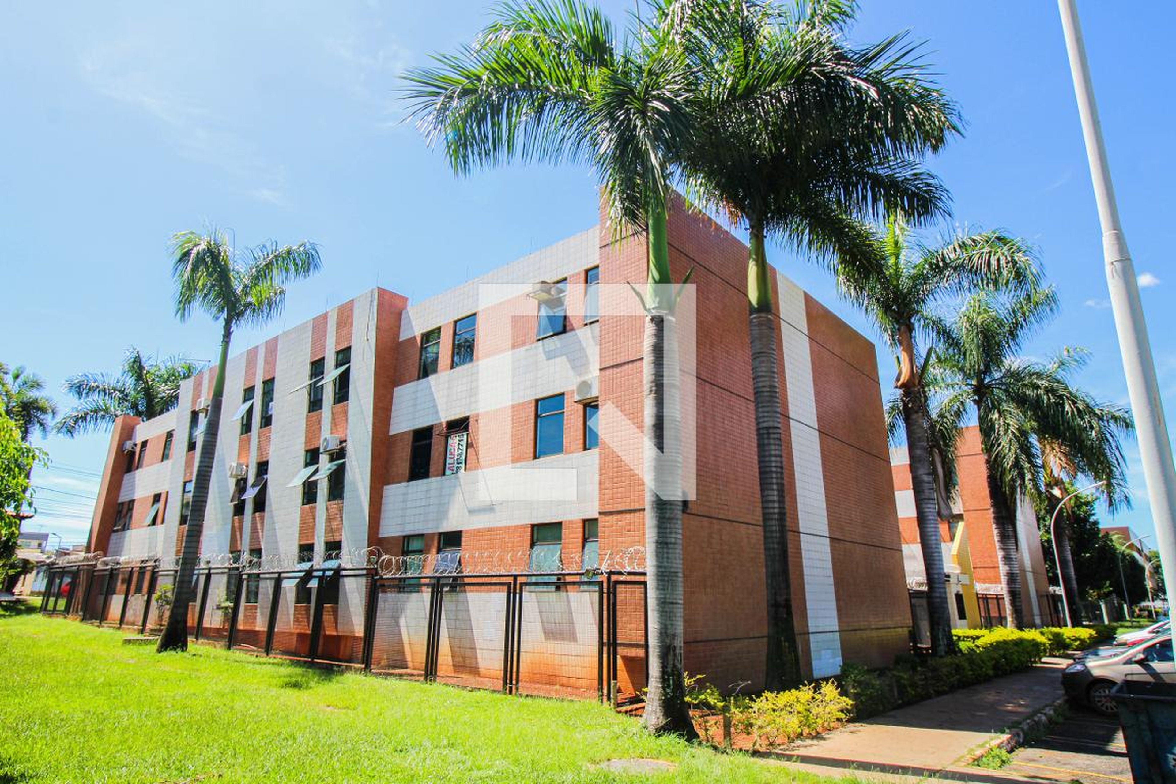 Fachada Condomínio em Sres Q 02  Bl D, 1