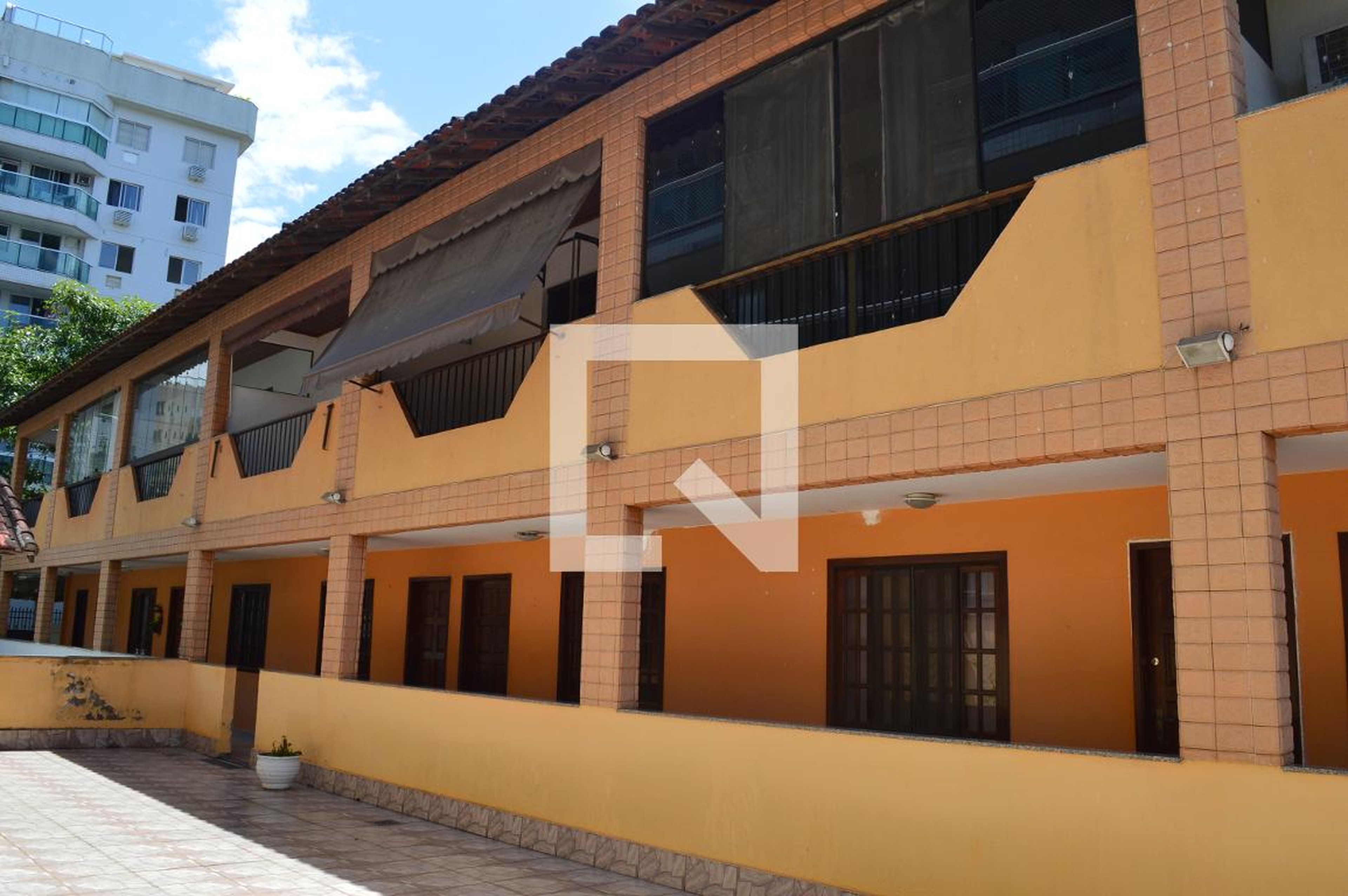 Fachada Edifício Mapendi 695