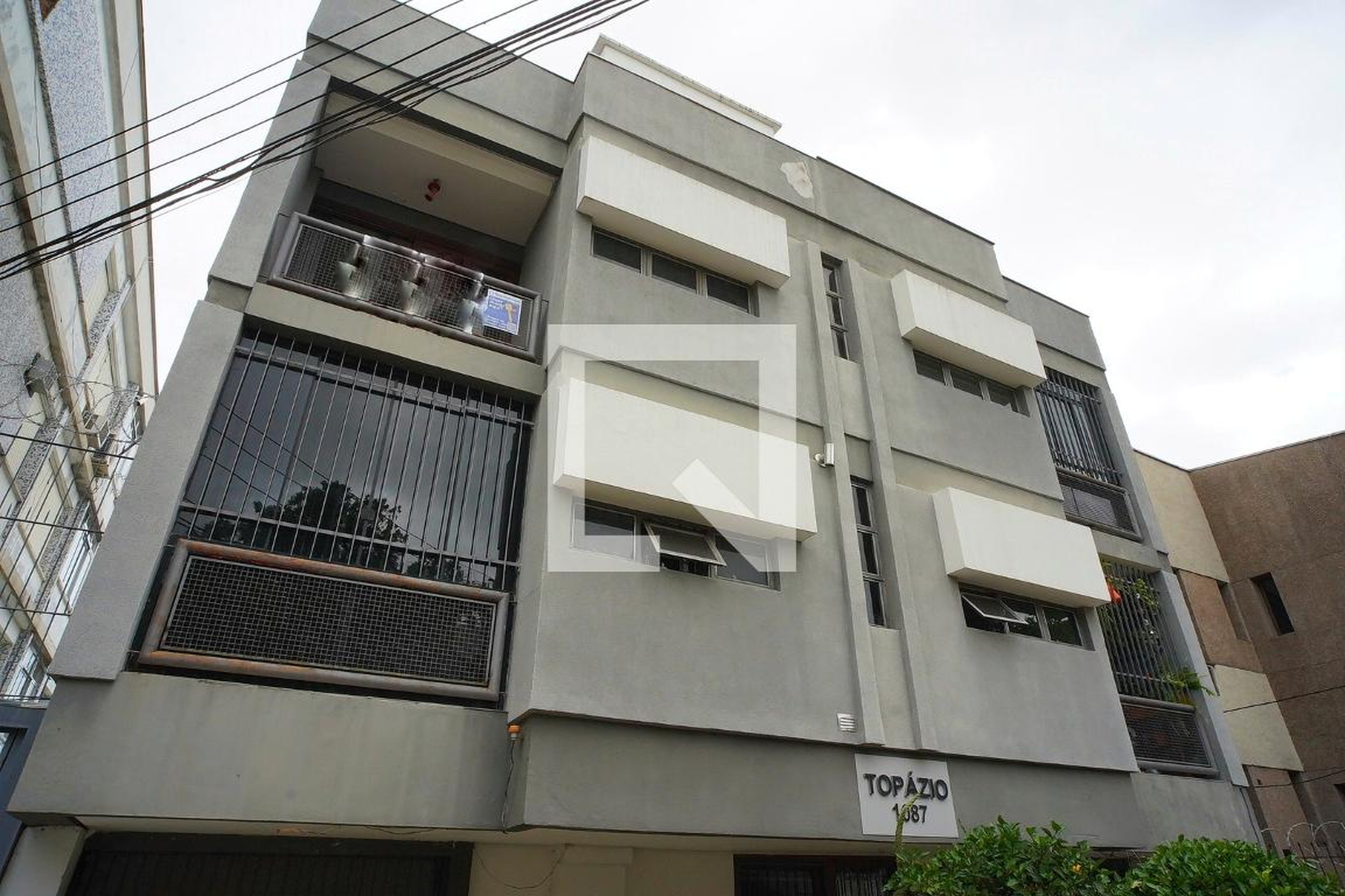 Fachada do Prédio Condomínio em Rua Dona Eugênia, 1087