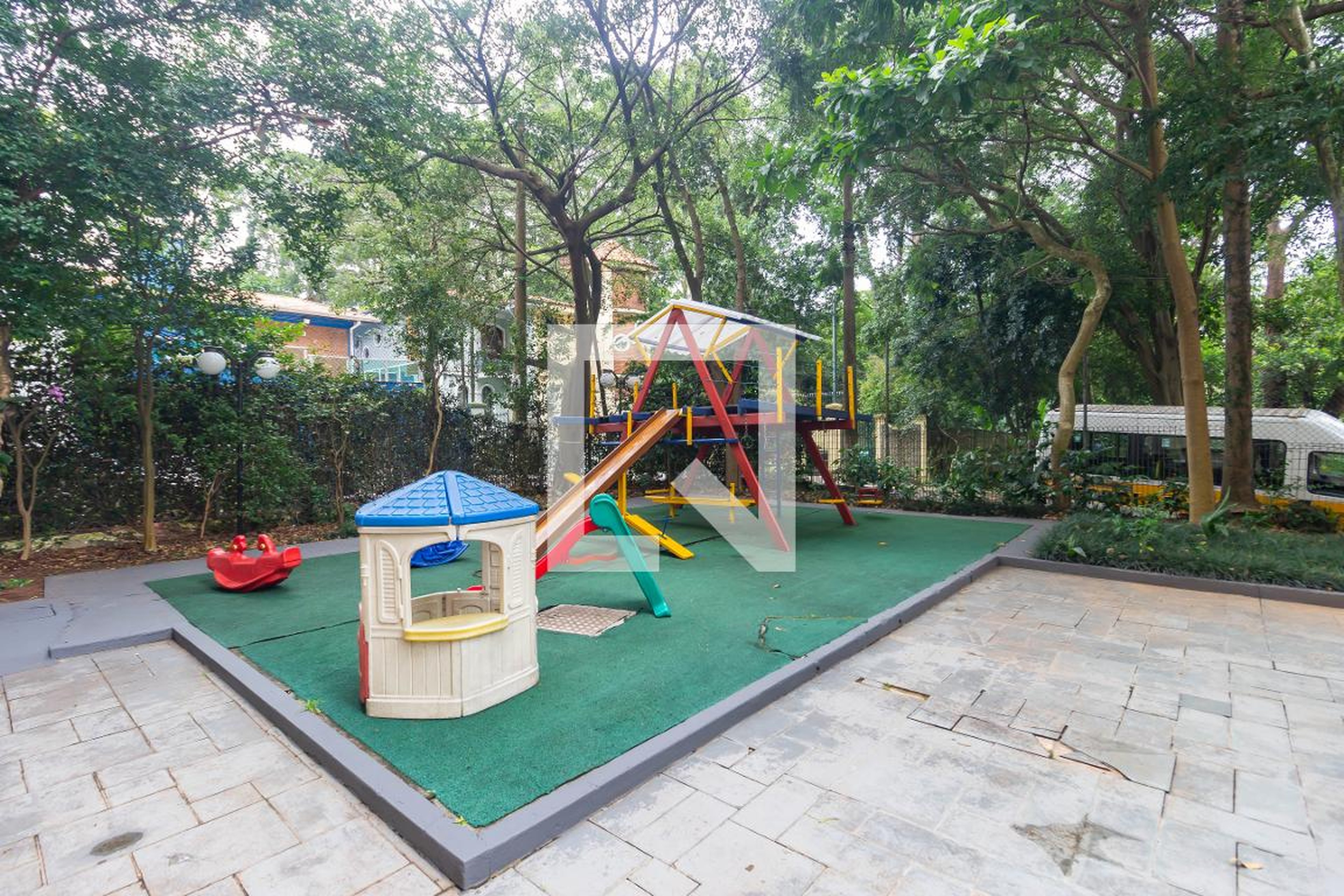 Playground - Edifícios Eros e Zeus