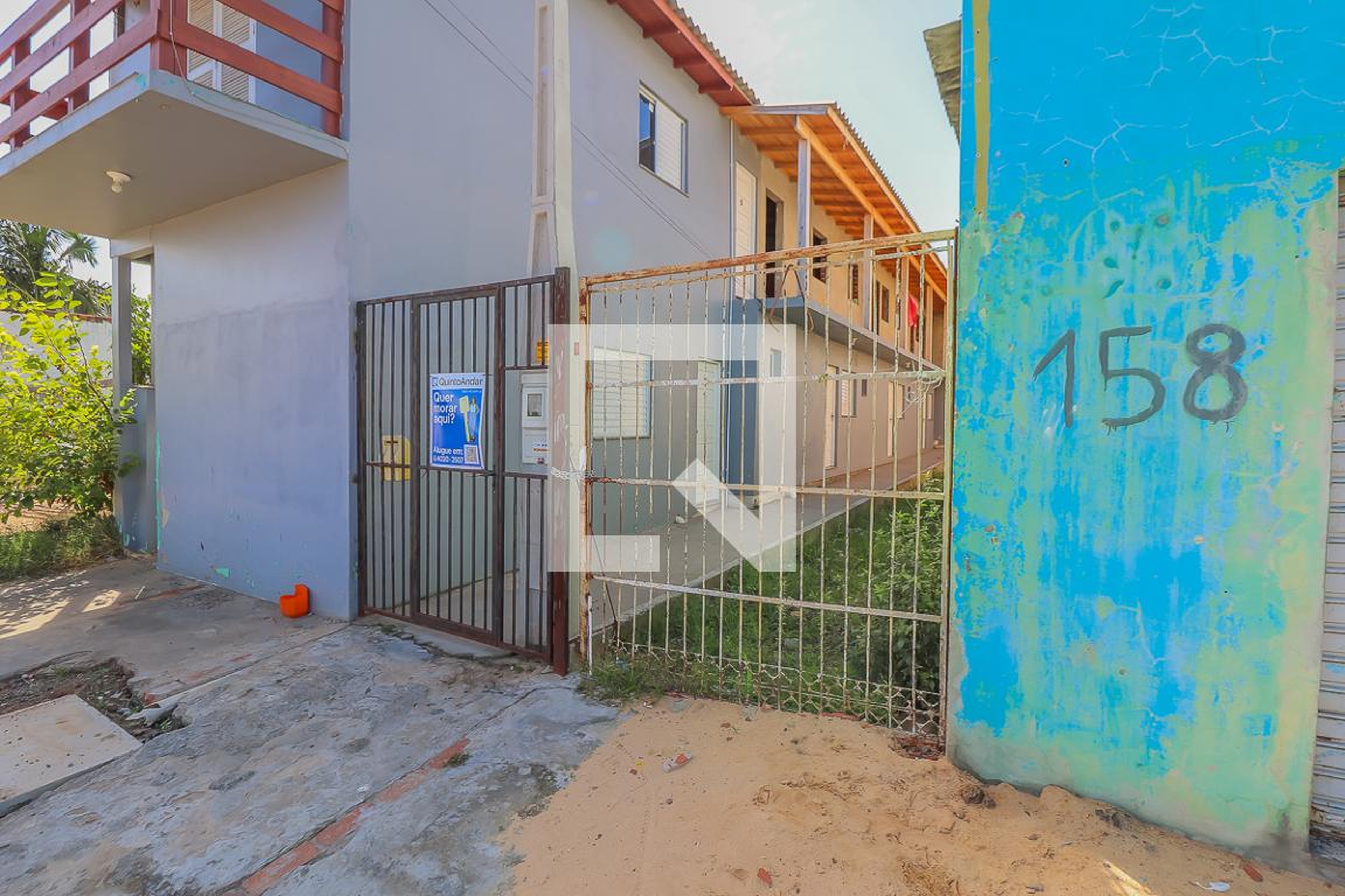 Fachada Condomínio em Rua Campo Bom, 158