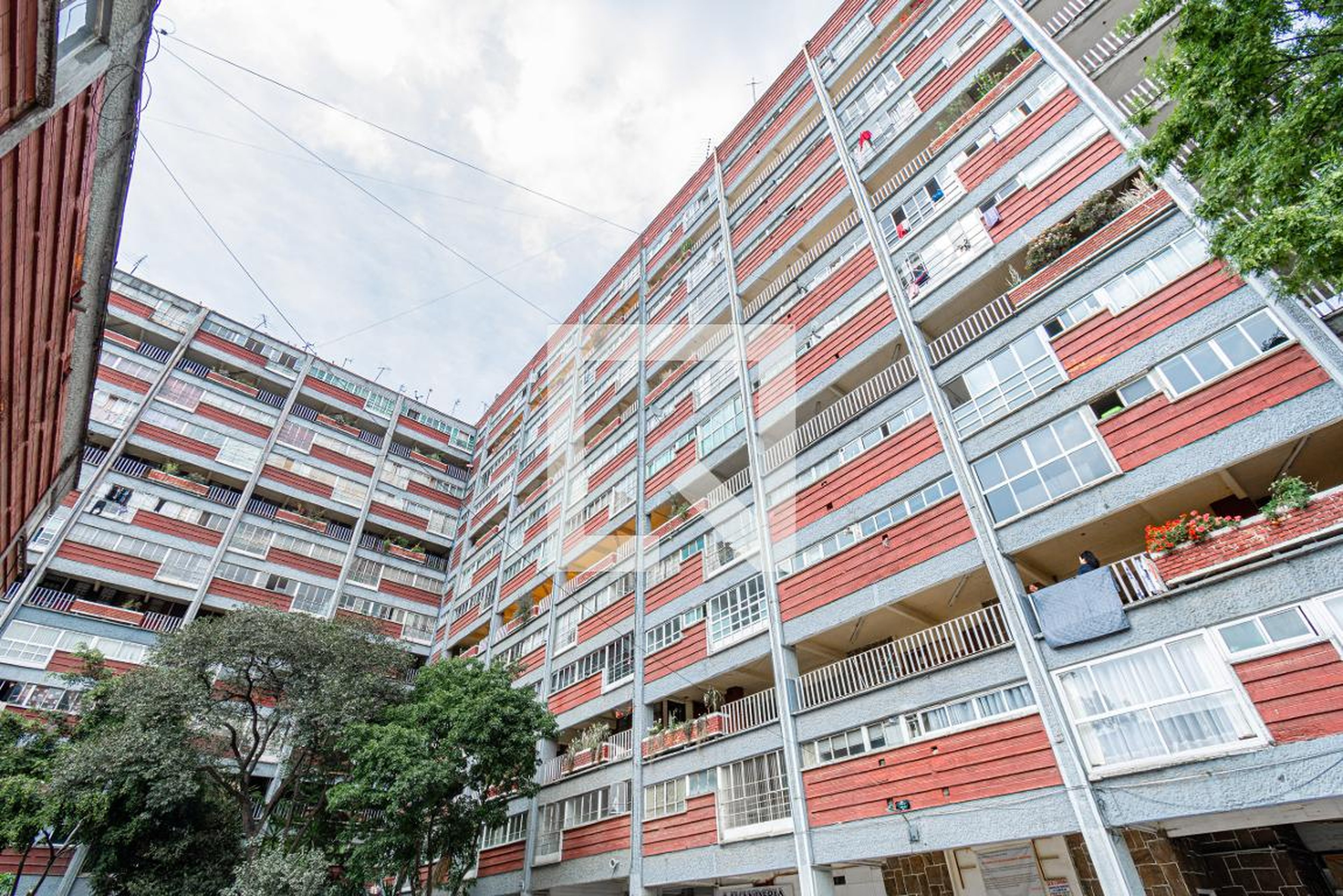 Fachada Condomínio Multifamiliar Alemán