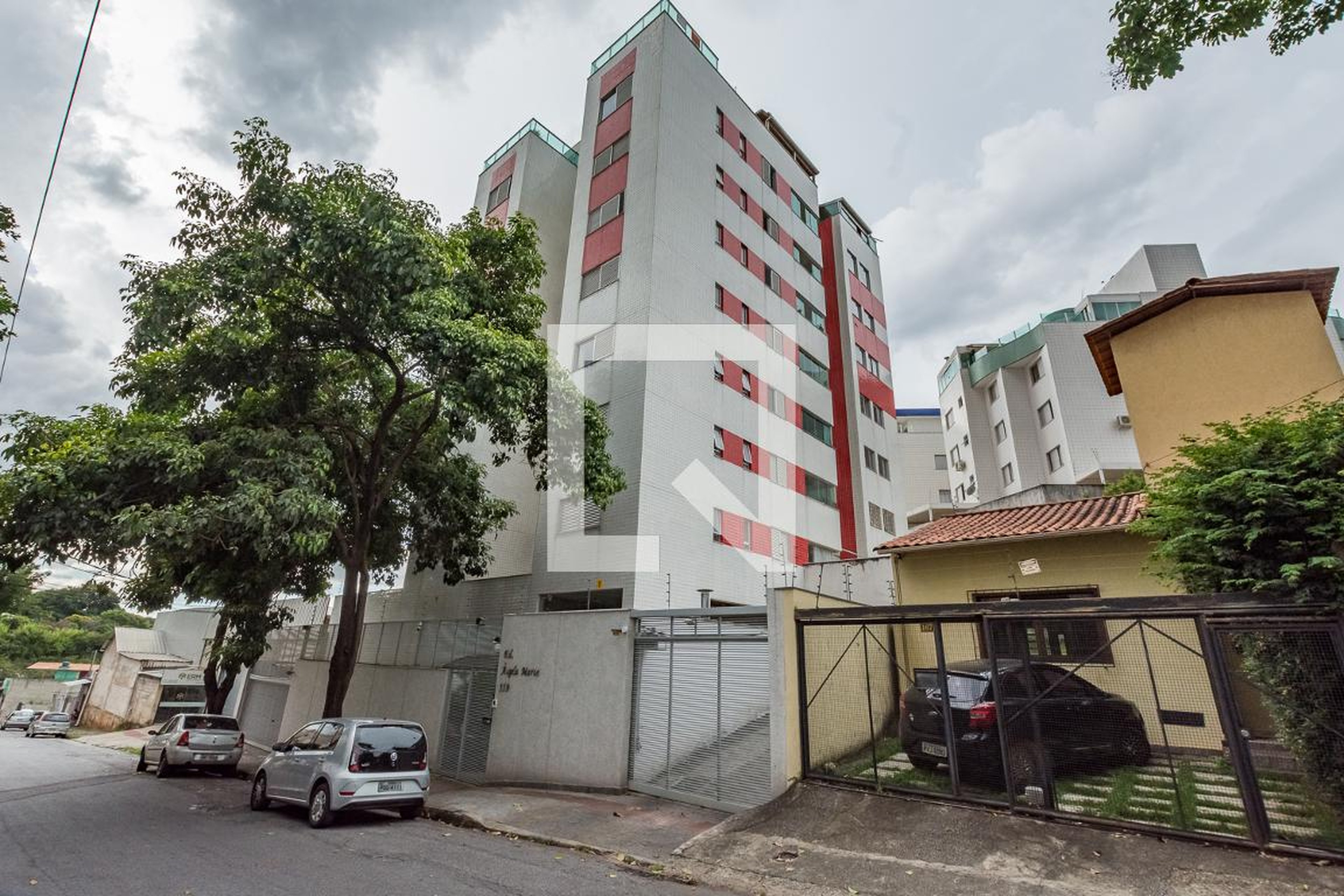 Fachada Condomínio em Rua Batista Carneiro, 119