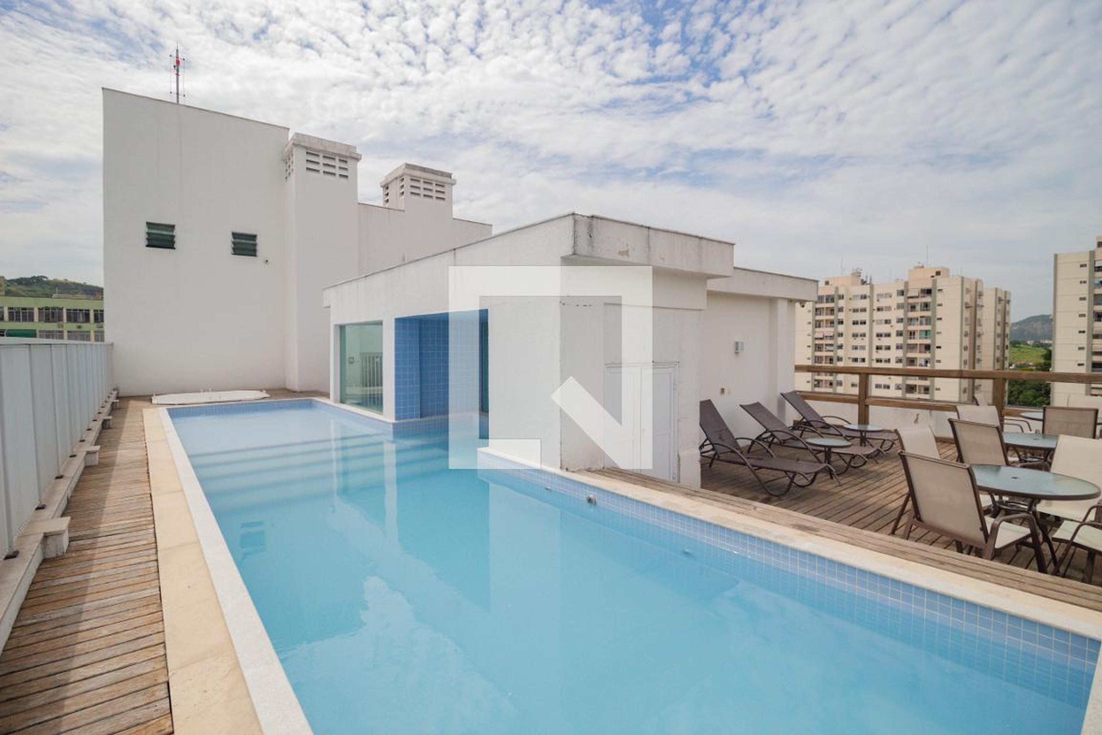 Piscina - Blend Life & Business