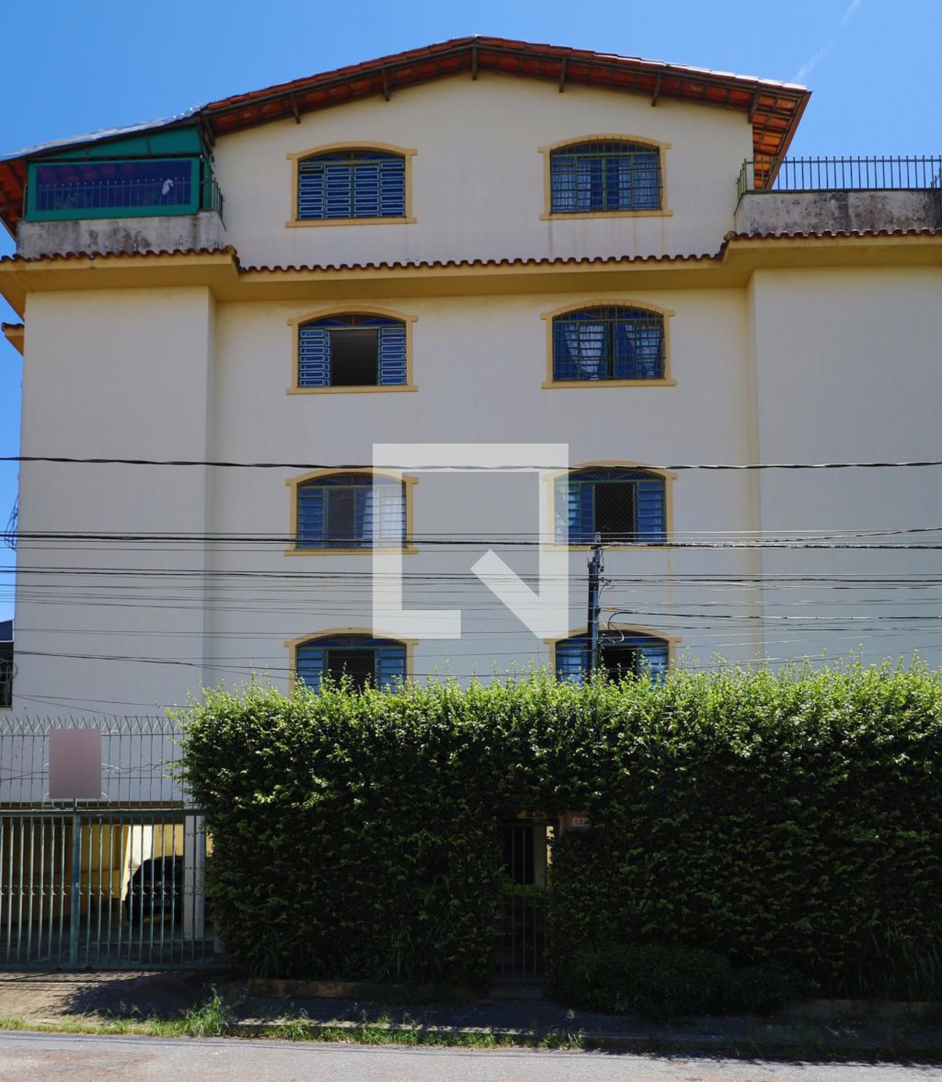 Fachada Condomínio em Rua Princesa Leopoldina, 326