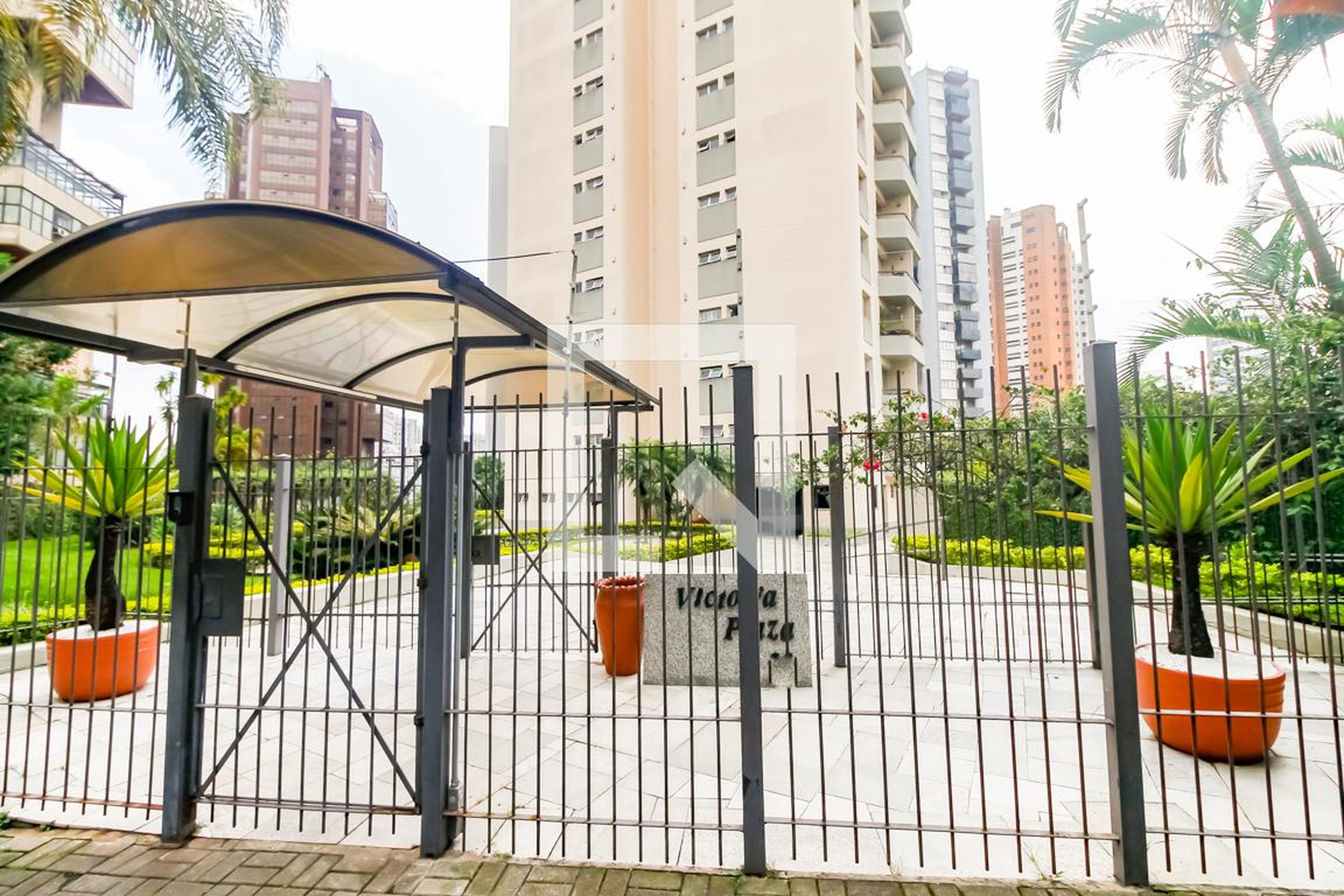 Fachada do Prédio Condomínio Victória Plaza