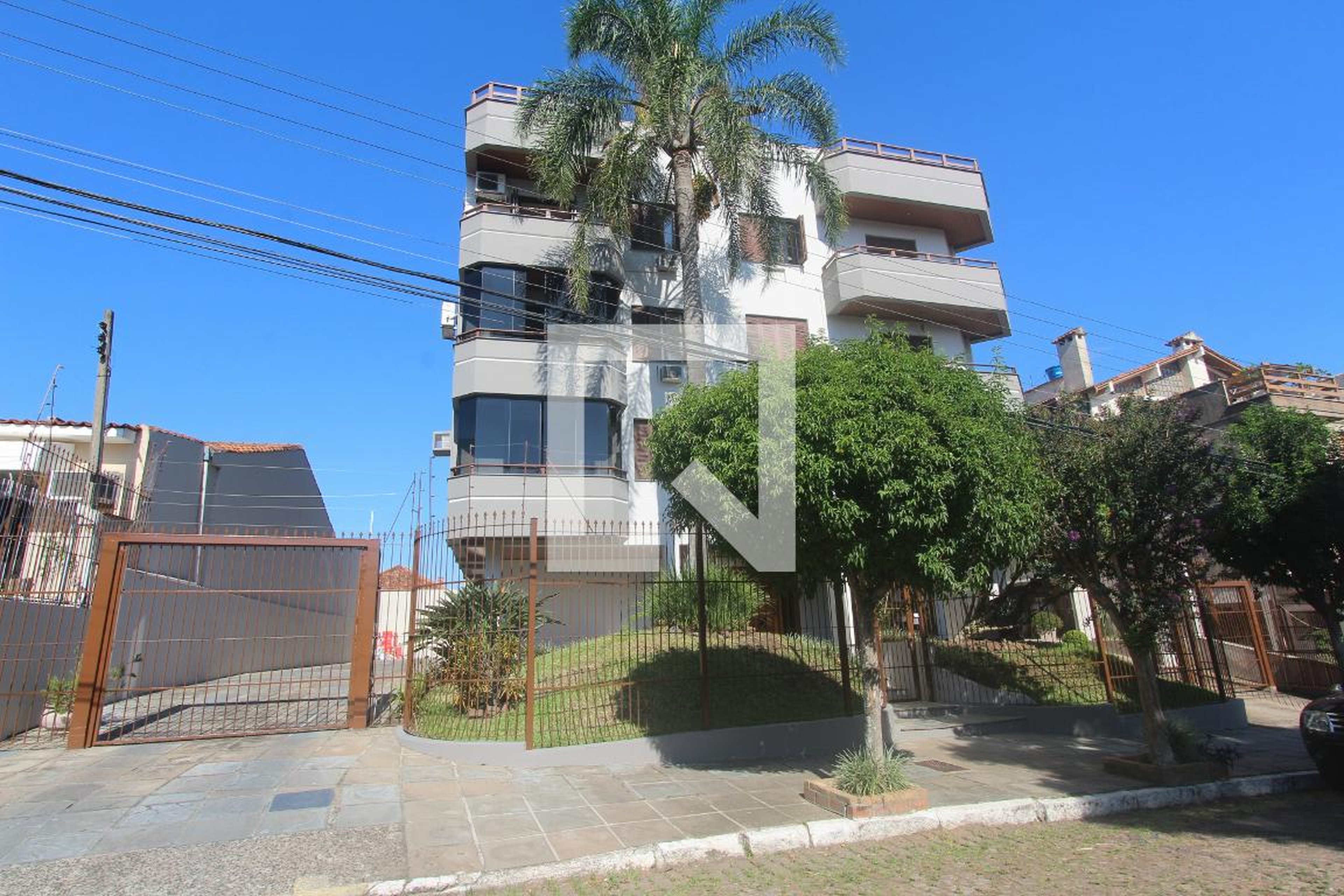 Fachada do Prédio Condomínio em Rua Pereira Pinto, 70