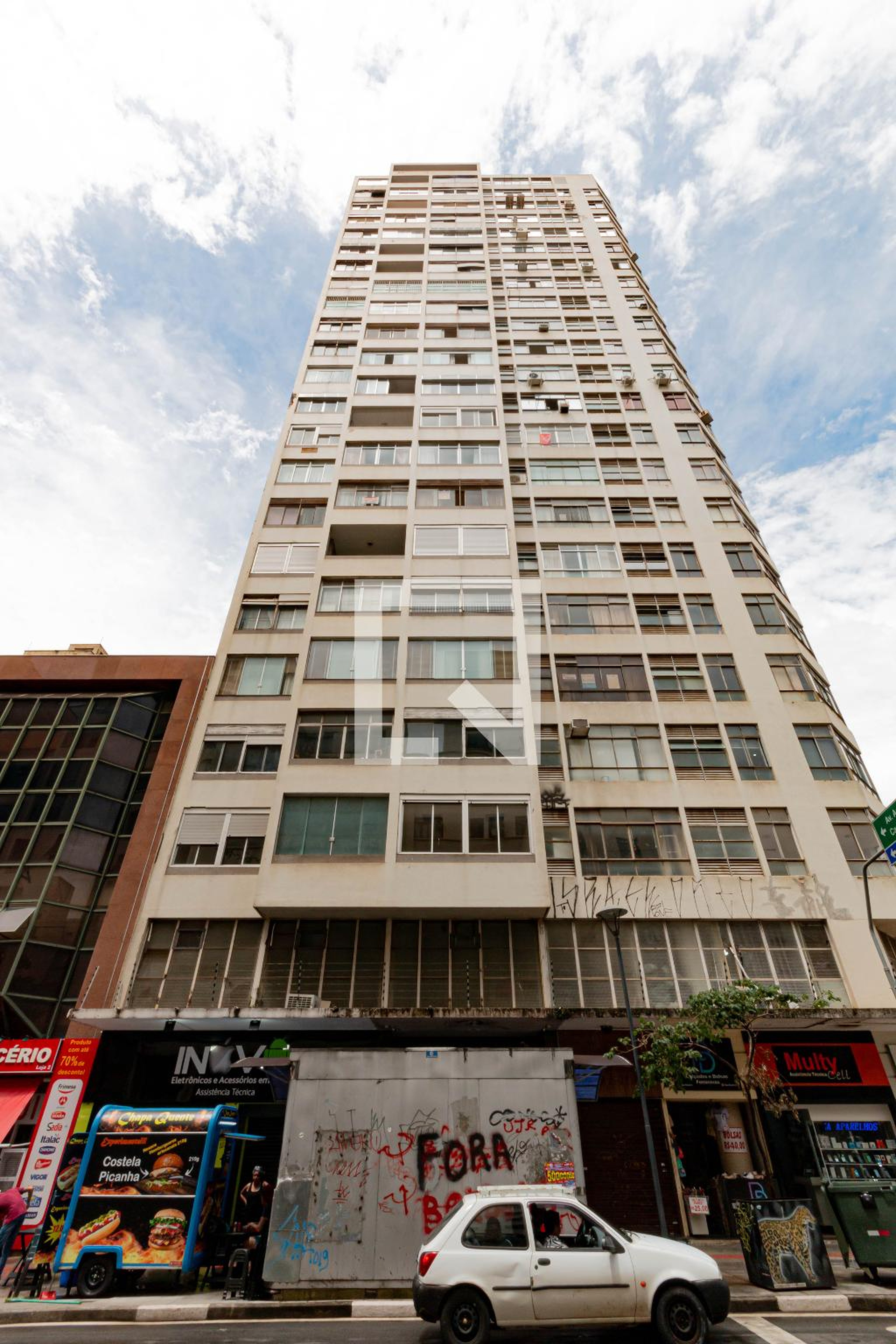 Fachada Condomínio Angela Marta