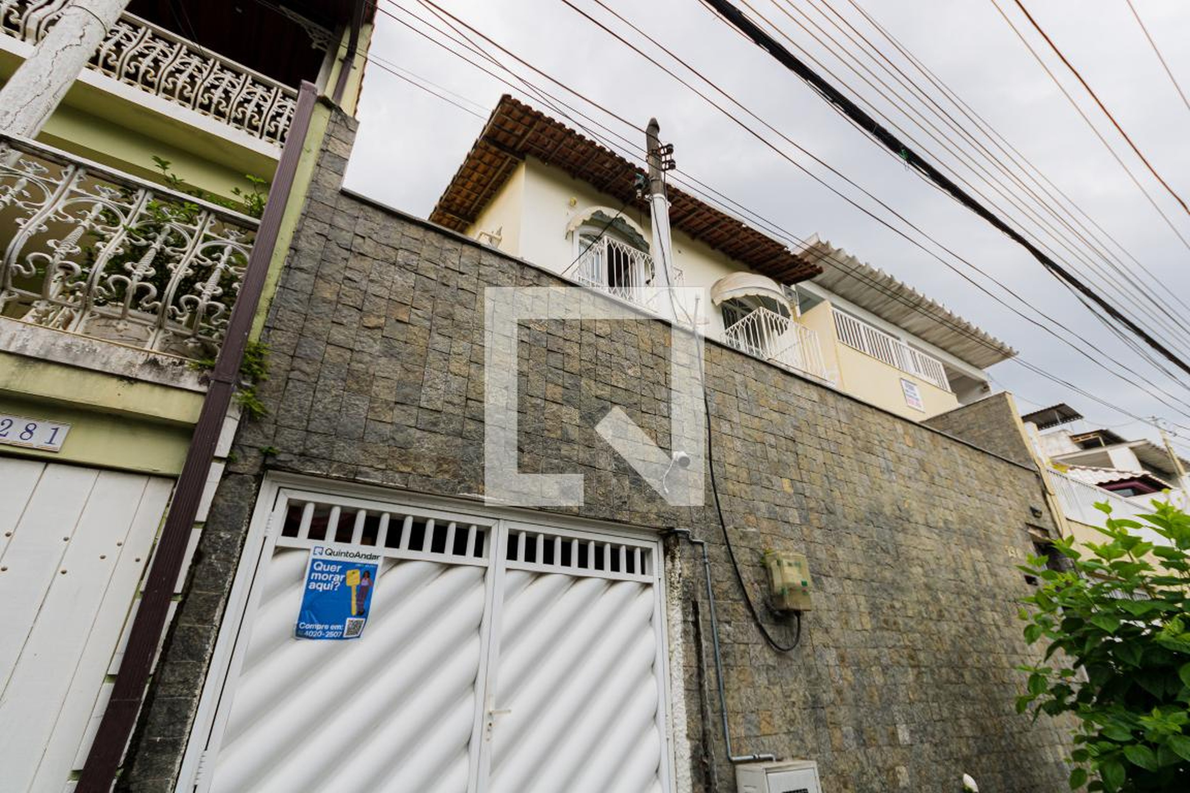 Fachada Condomínio em Rua Mariluz, 291