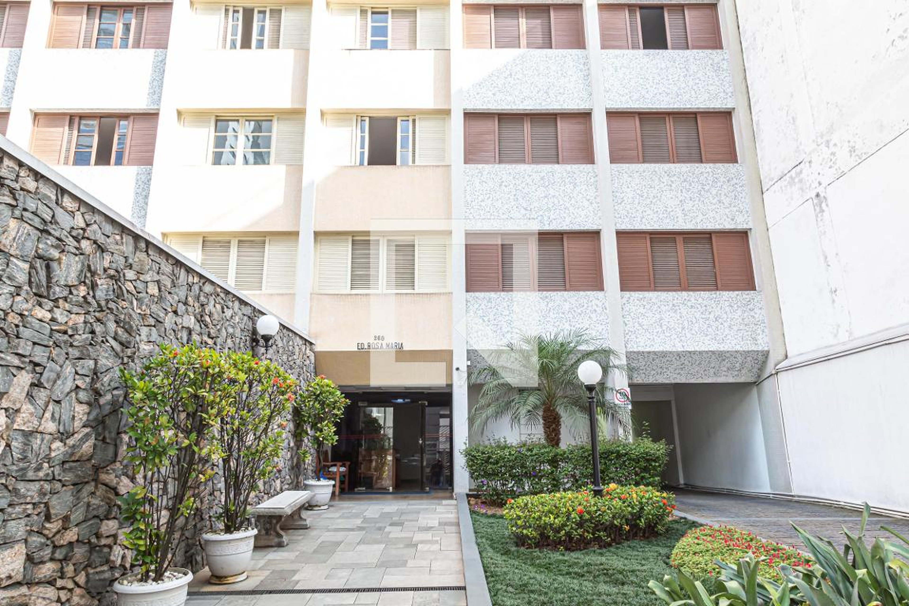 Fachada do Prédio Condomínio Rosa Maria