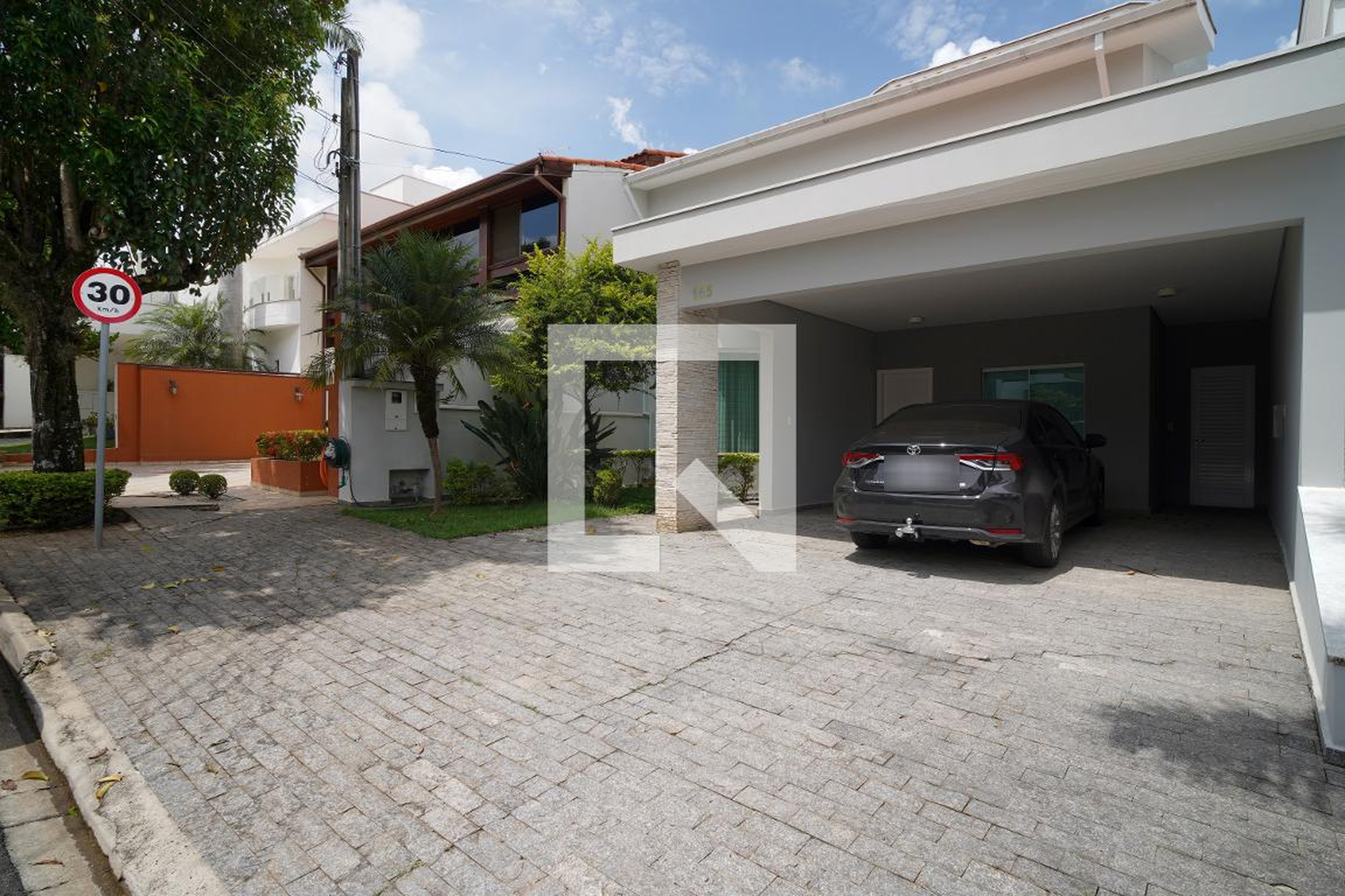 Fachada Condomínio Granja Olga II