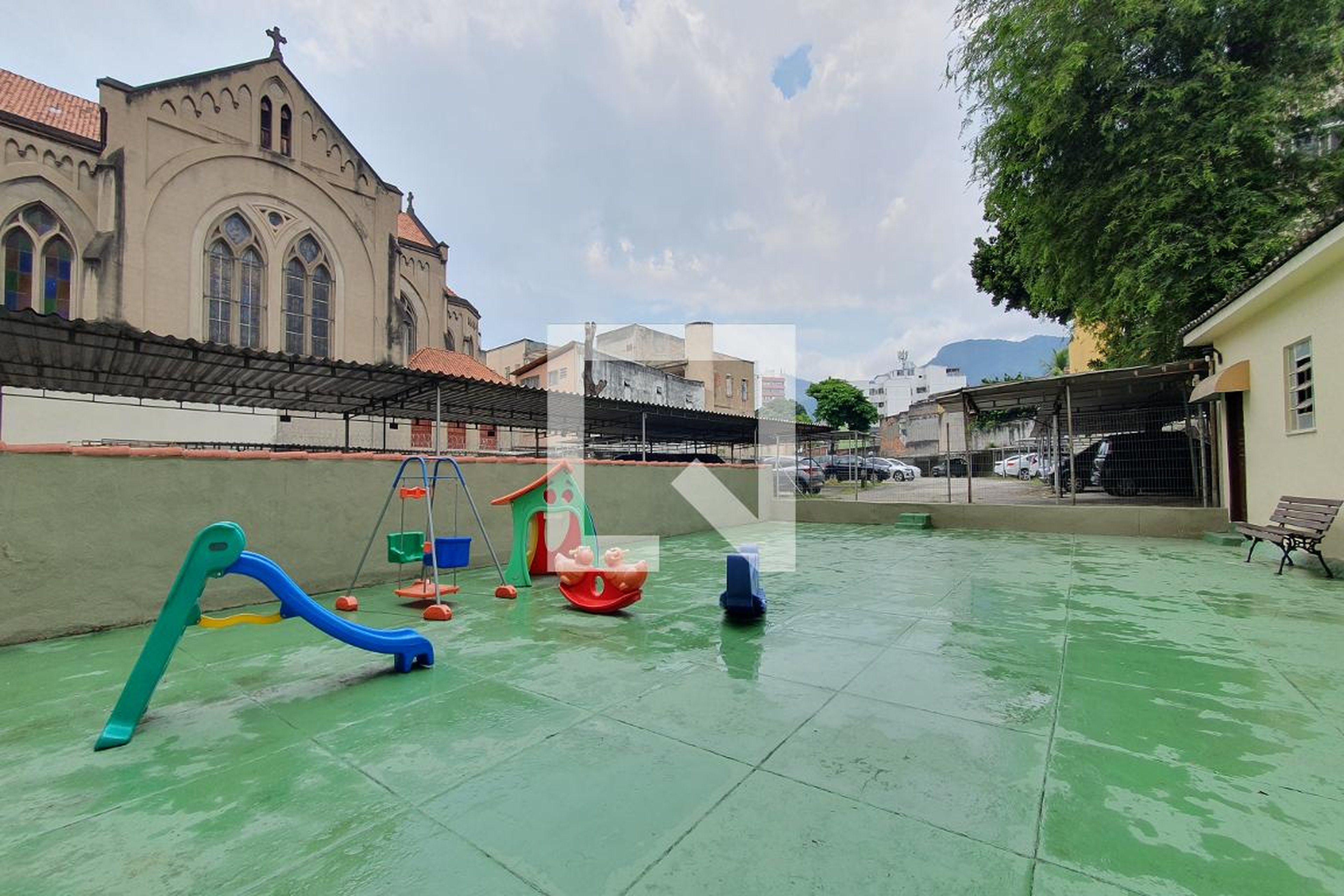 Área comum - Casimiro Costa