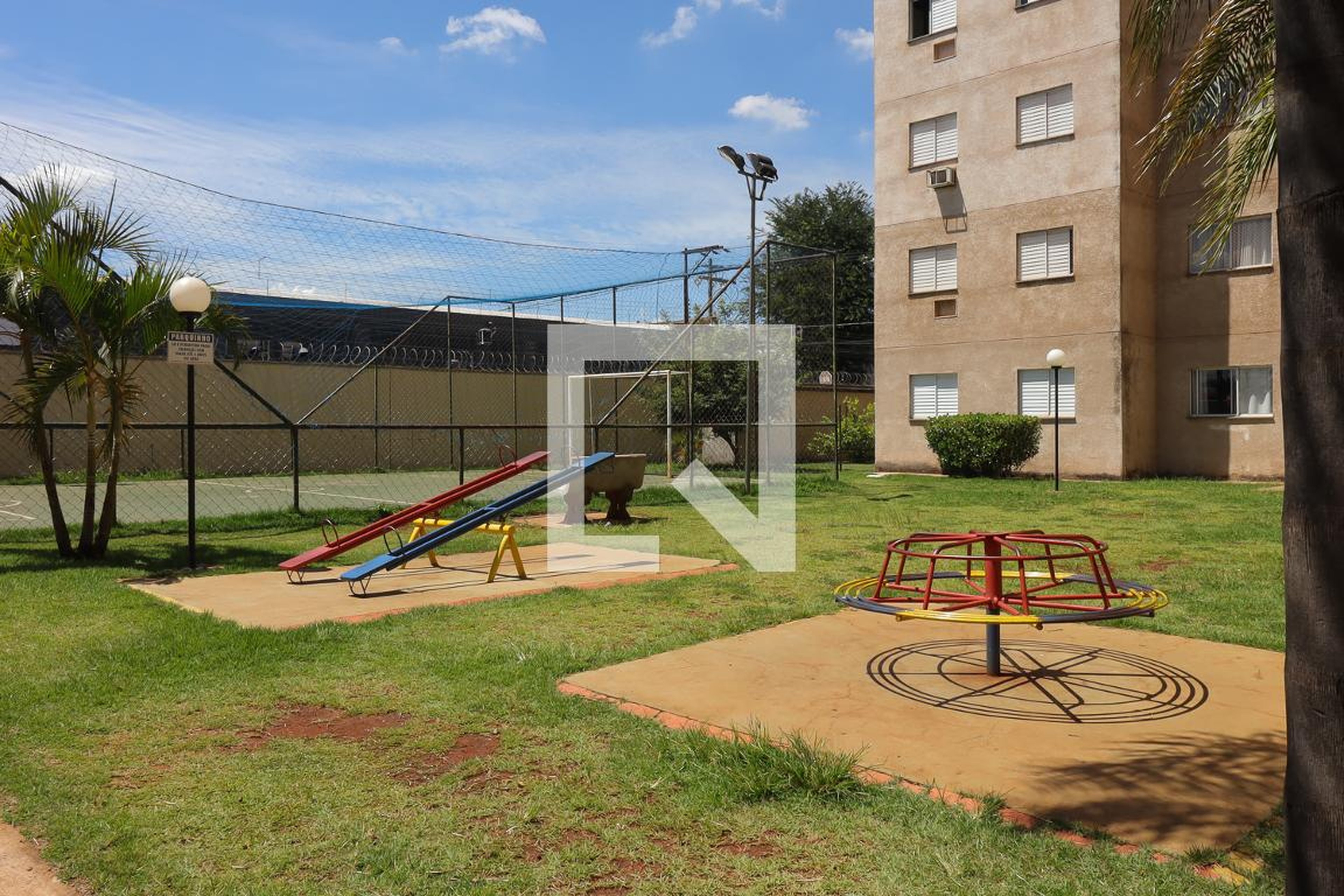Playground - Mais Campos Eliseos
