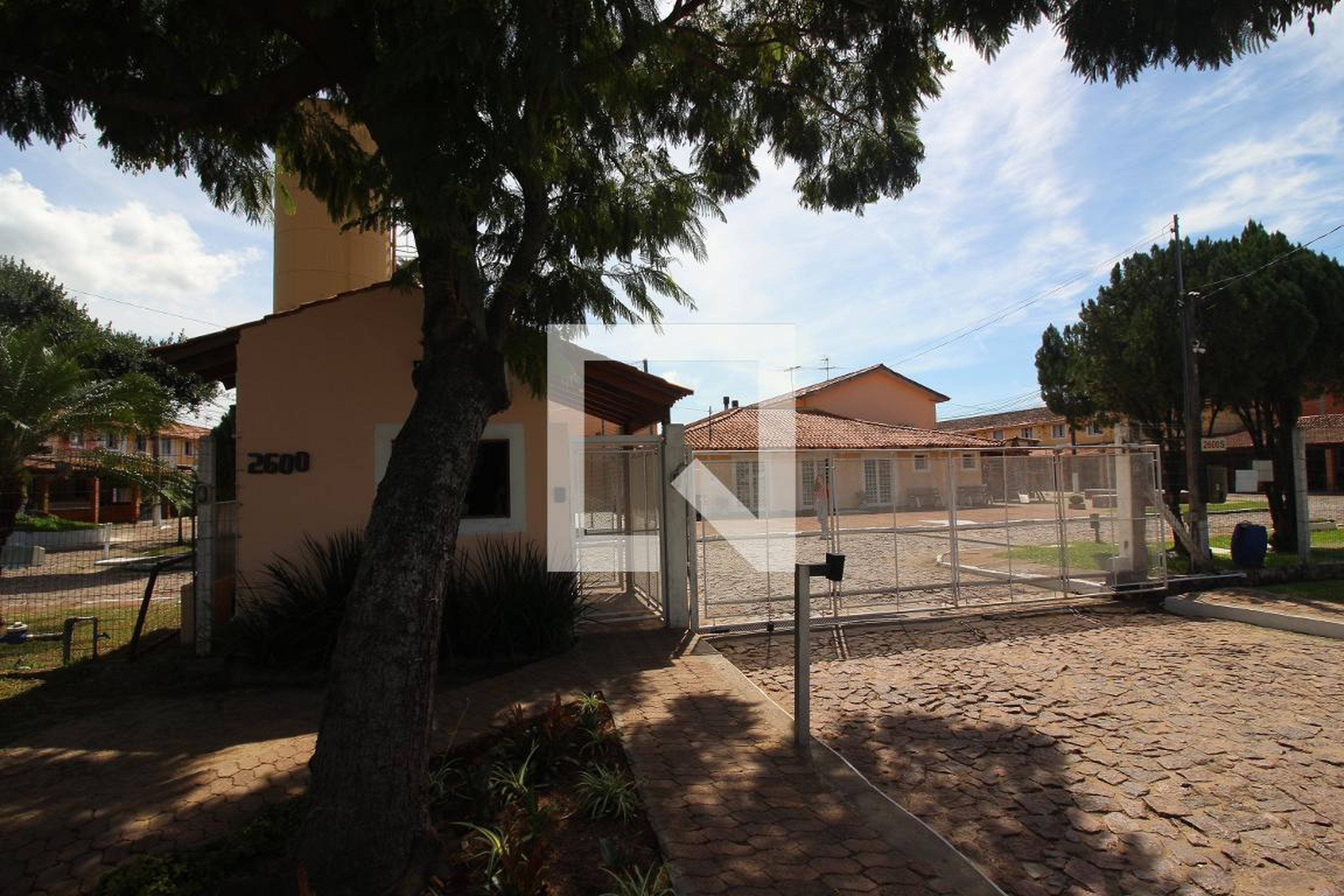 Fachada do condomínio Condomínio Milano