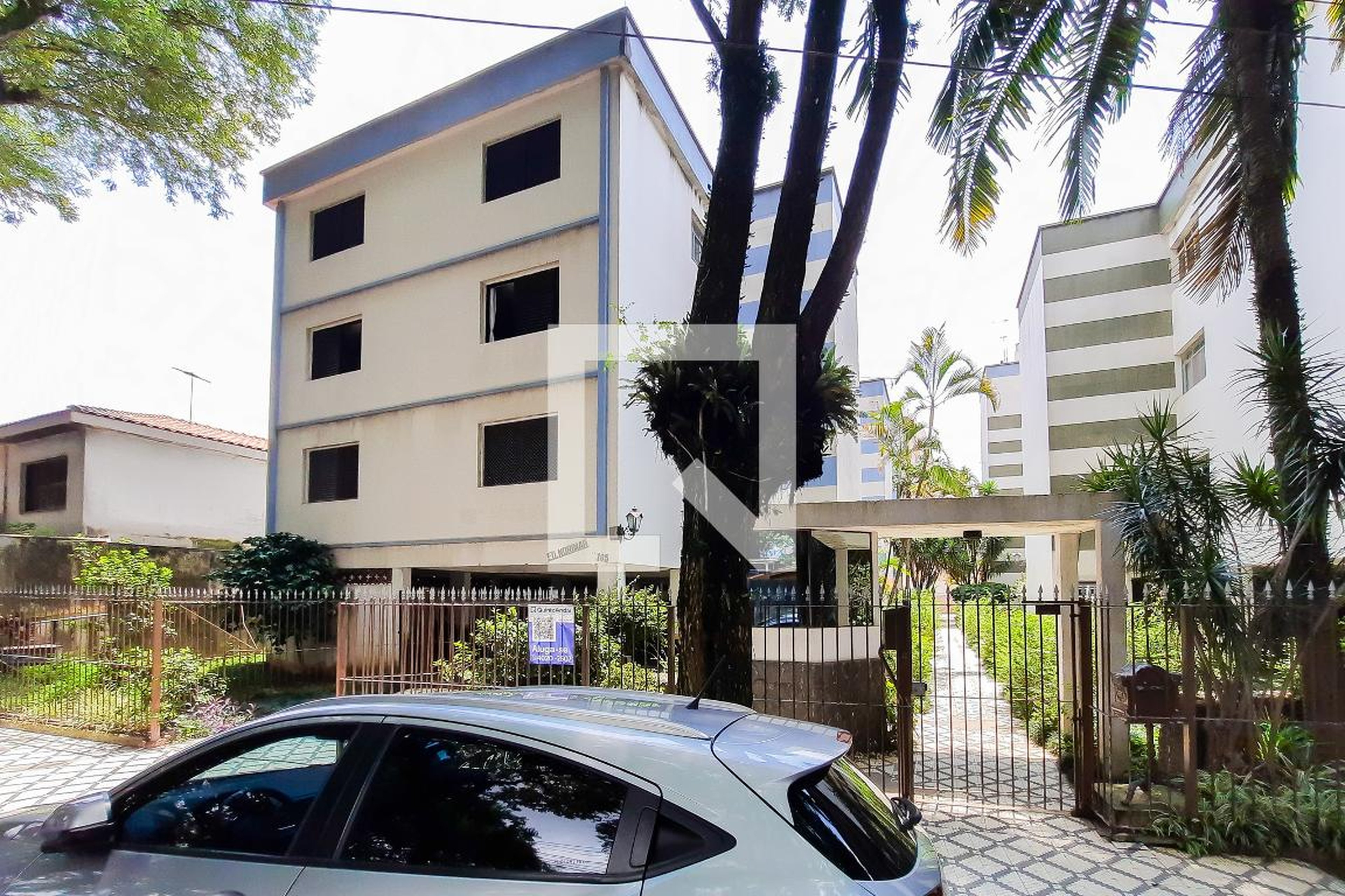 Fachada do Condomínio Condomínio Parque Primavera