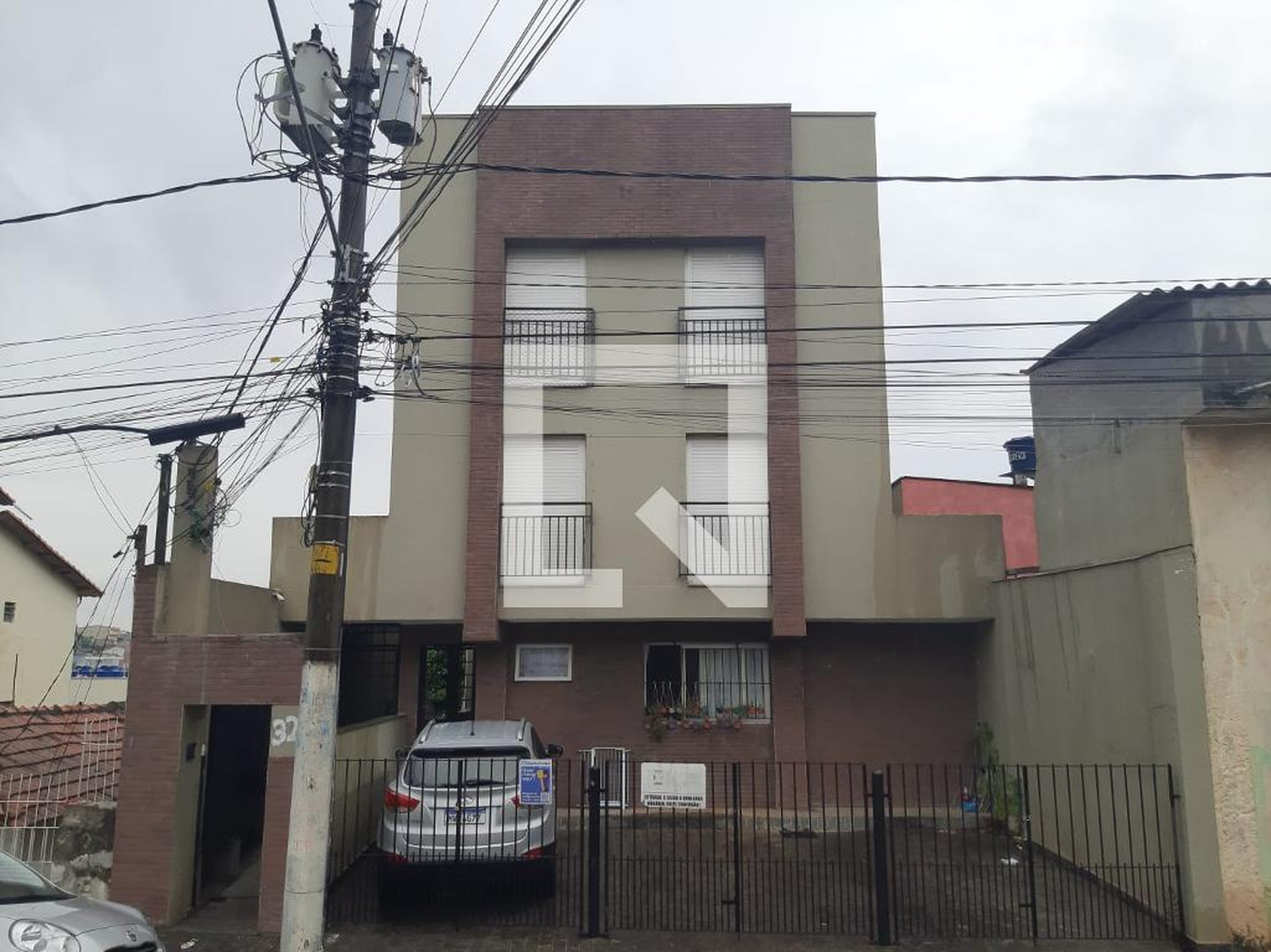 Fachada do Prédio Condomínio em Rua Peirópolis, 328