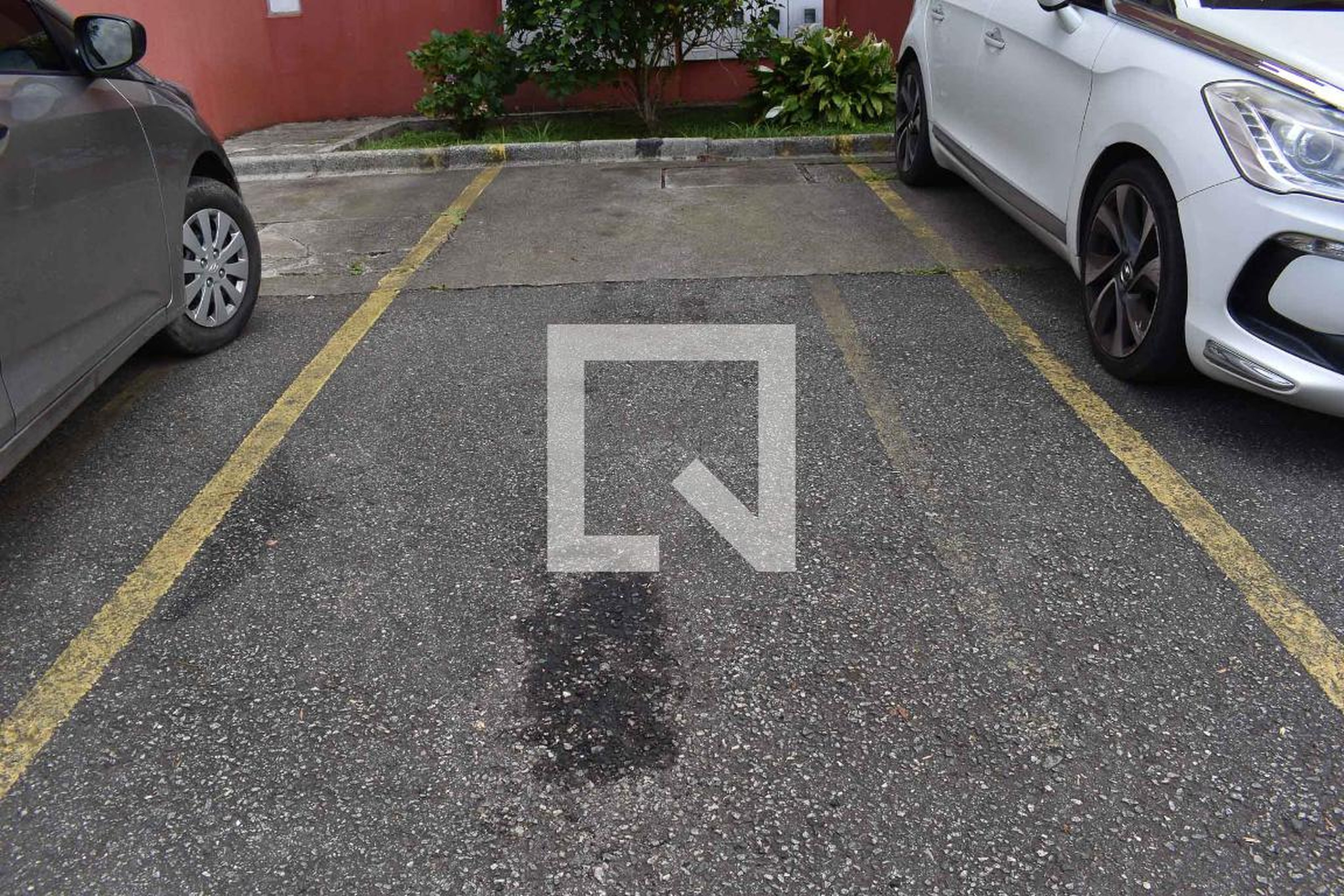 Estacionamento - Residencial Pinheiros