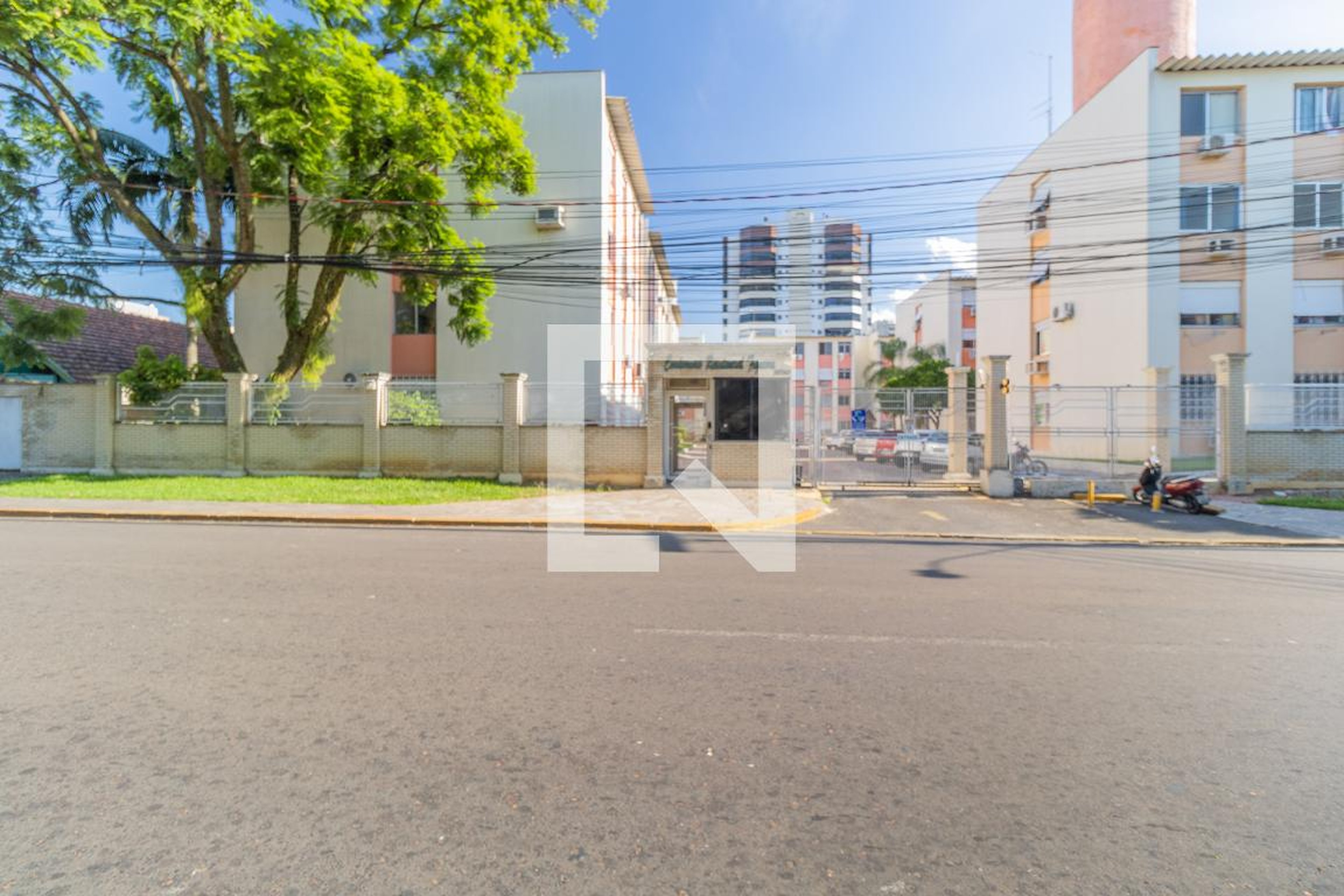 Fachada do condomínio Condomínio Figueiras Residencial