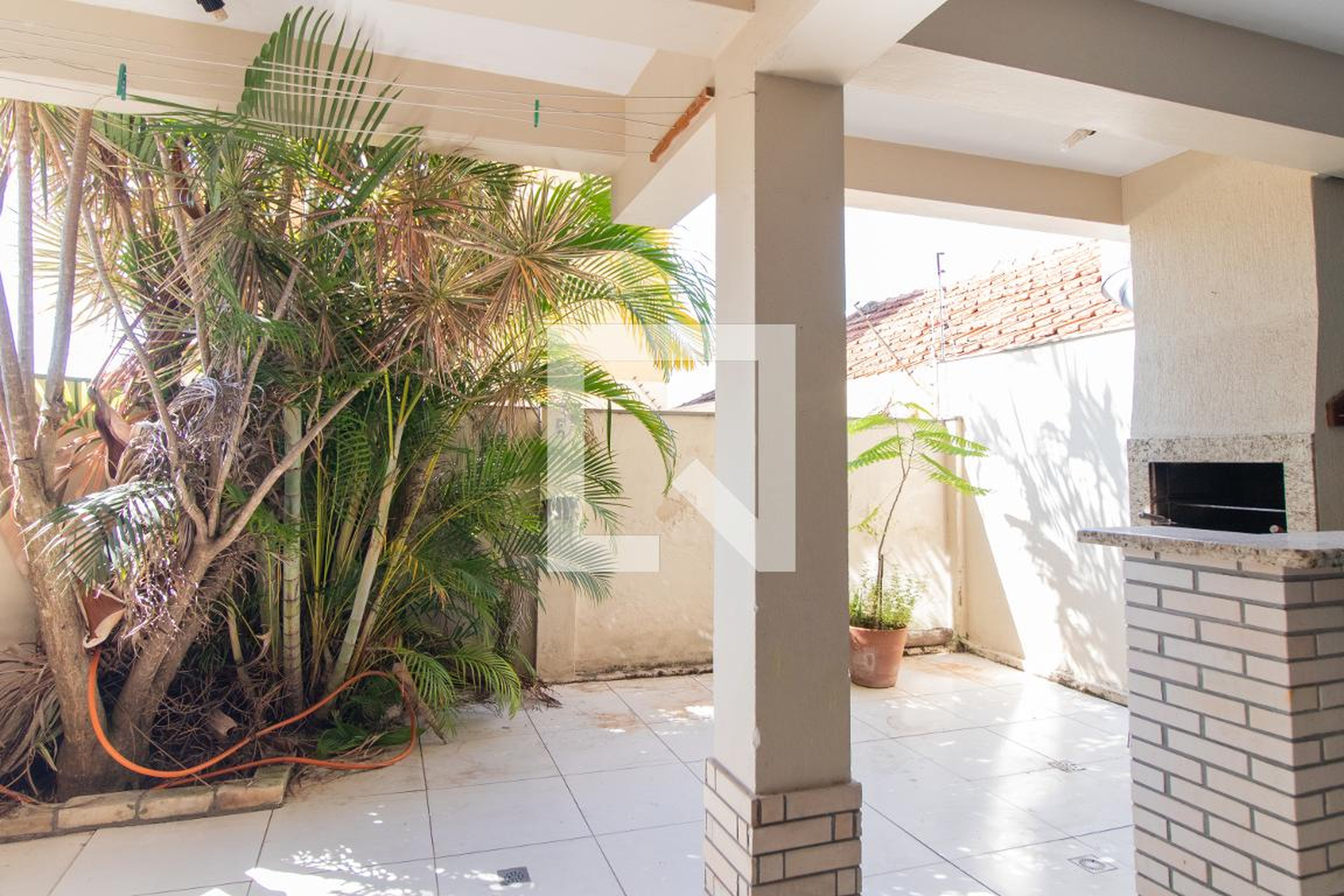 Área Externa - Valence