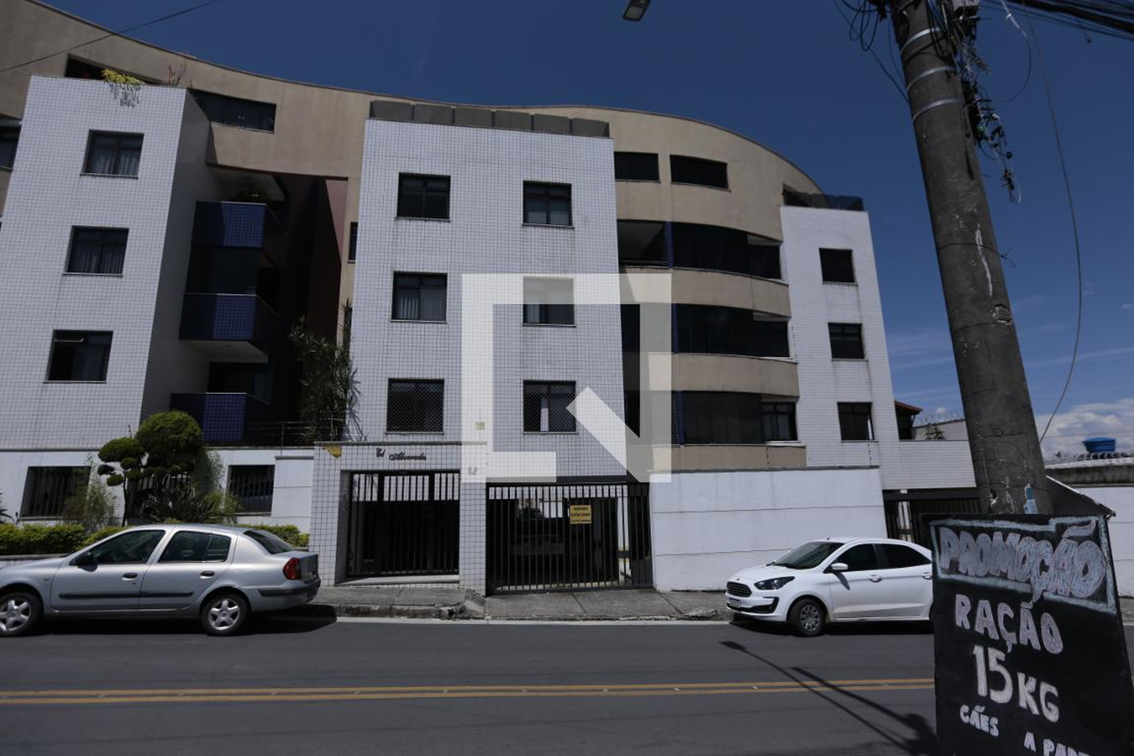 Fachada do Prédio Condomínio em Avenida Padre Joaquim Martins, 82