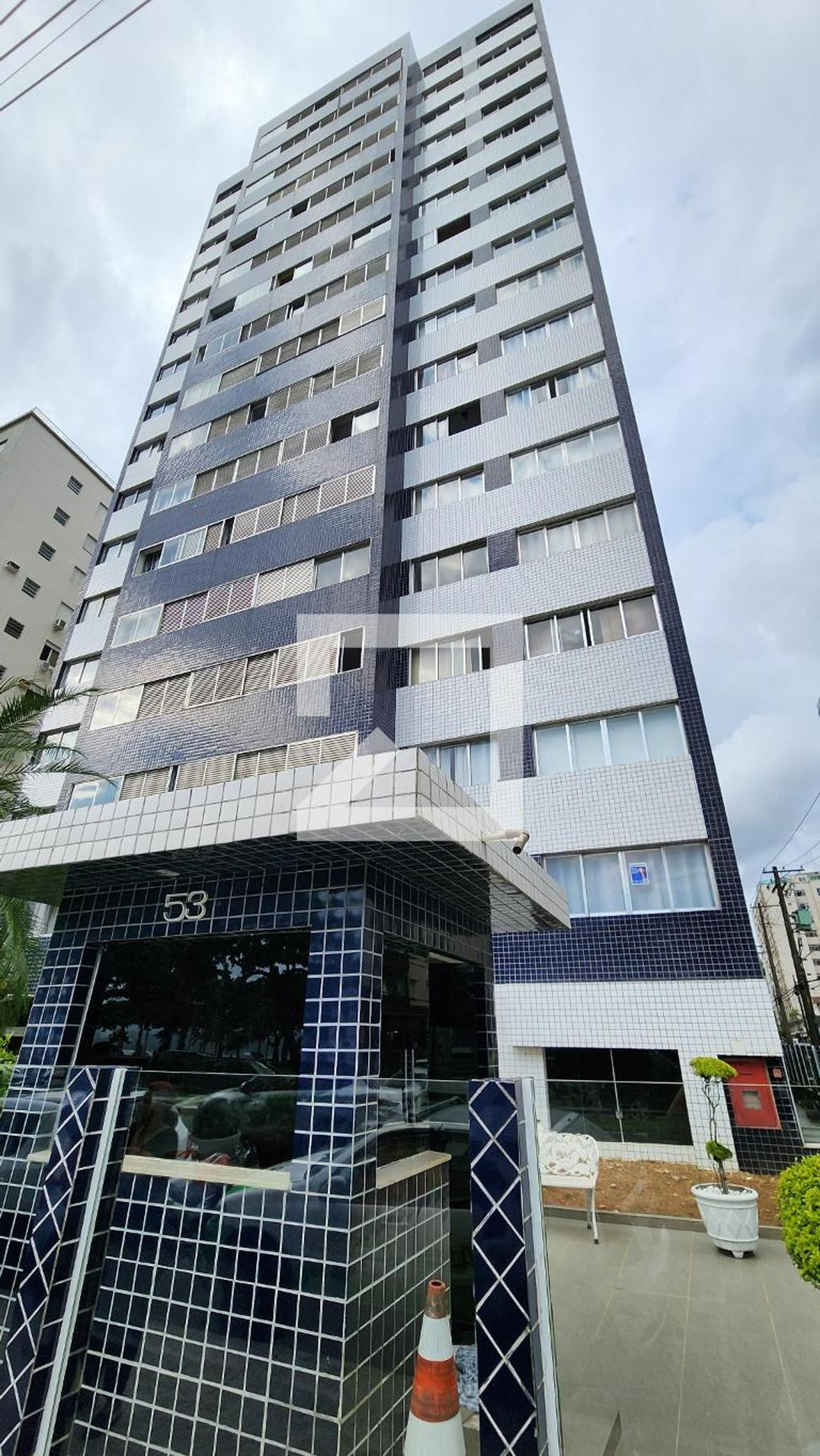 Fachada do Prédio Condomínio Mar Azul