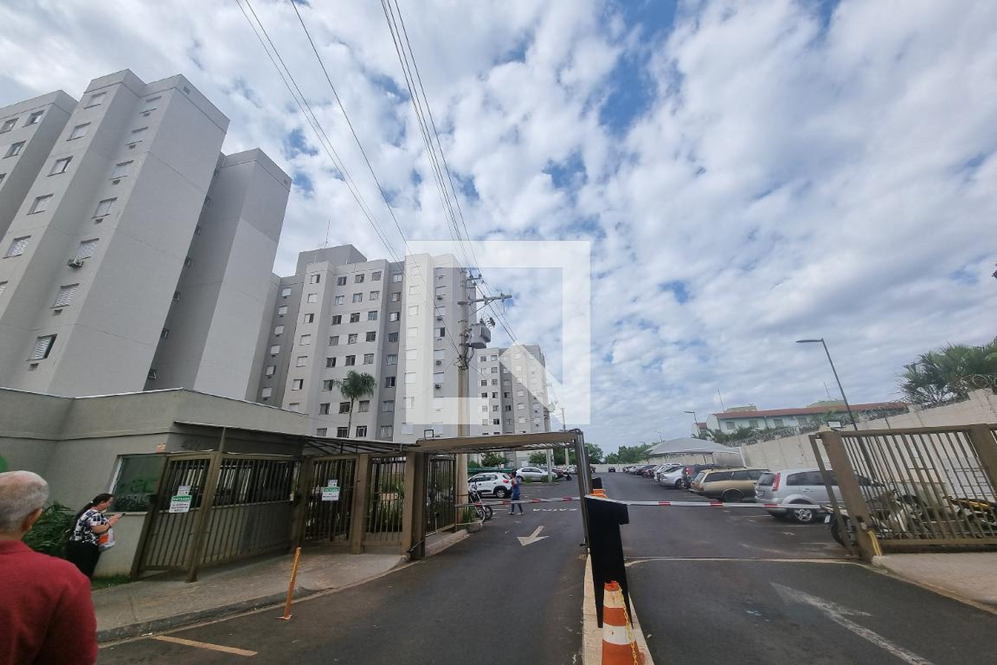 Fachada do Condomínio Condomínio Praças do Ipiranga