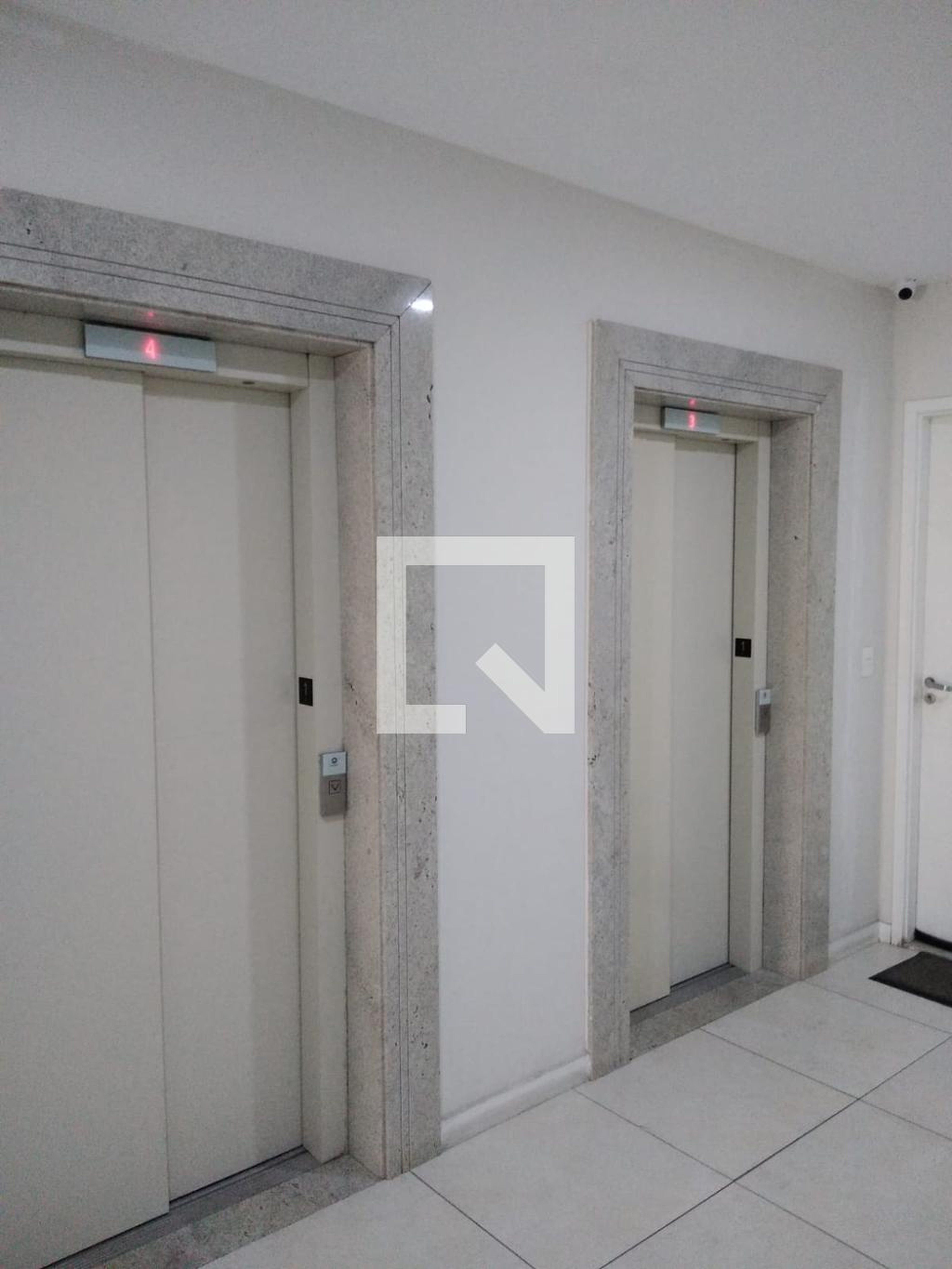 Elevador - Residencial Flora