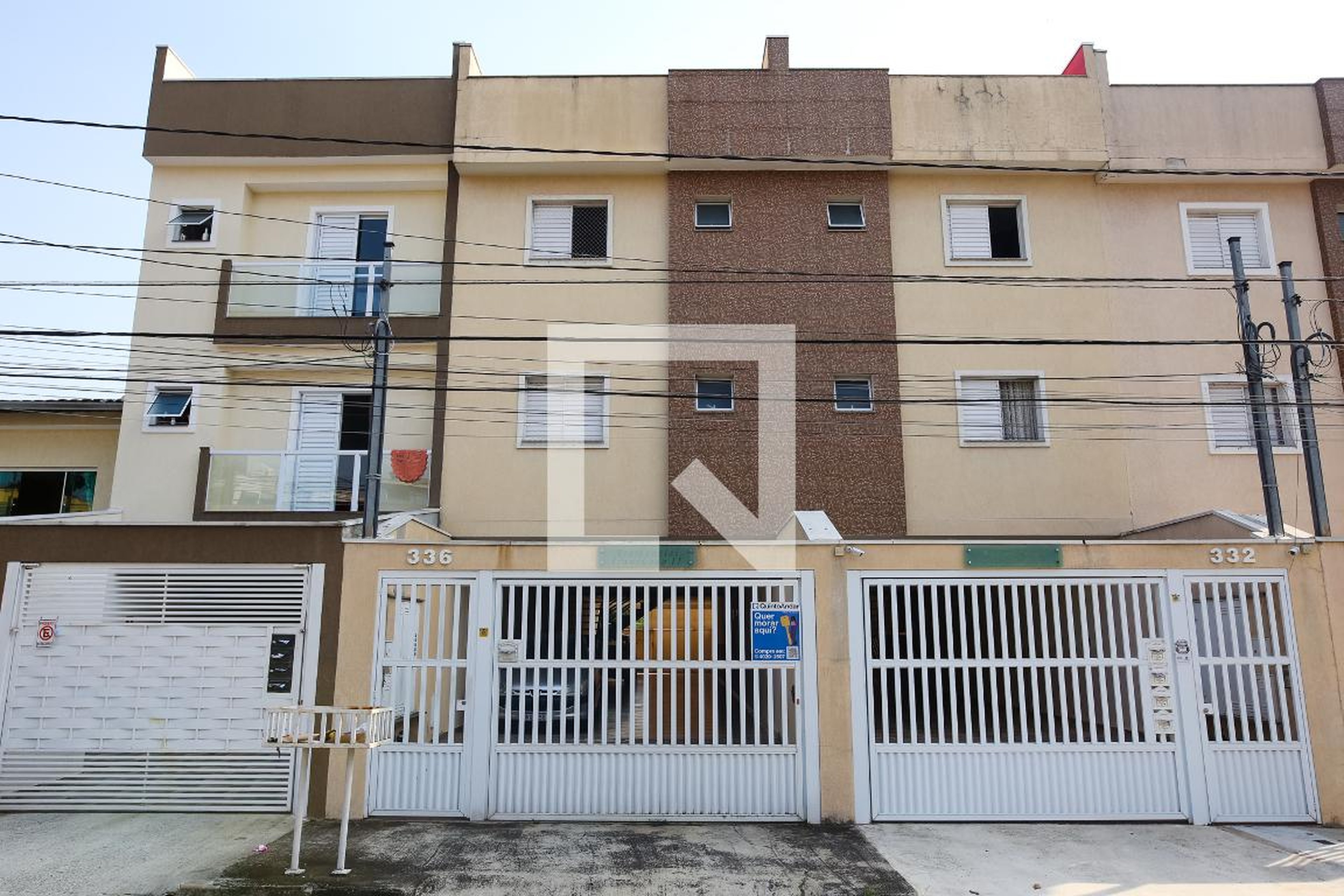 Fachada Condomínio em Rua Himaláia, 336