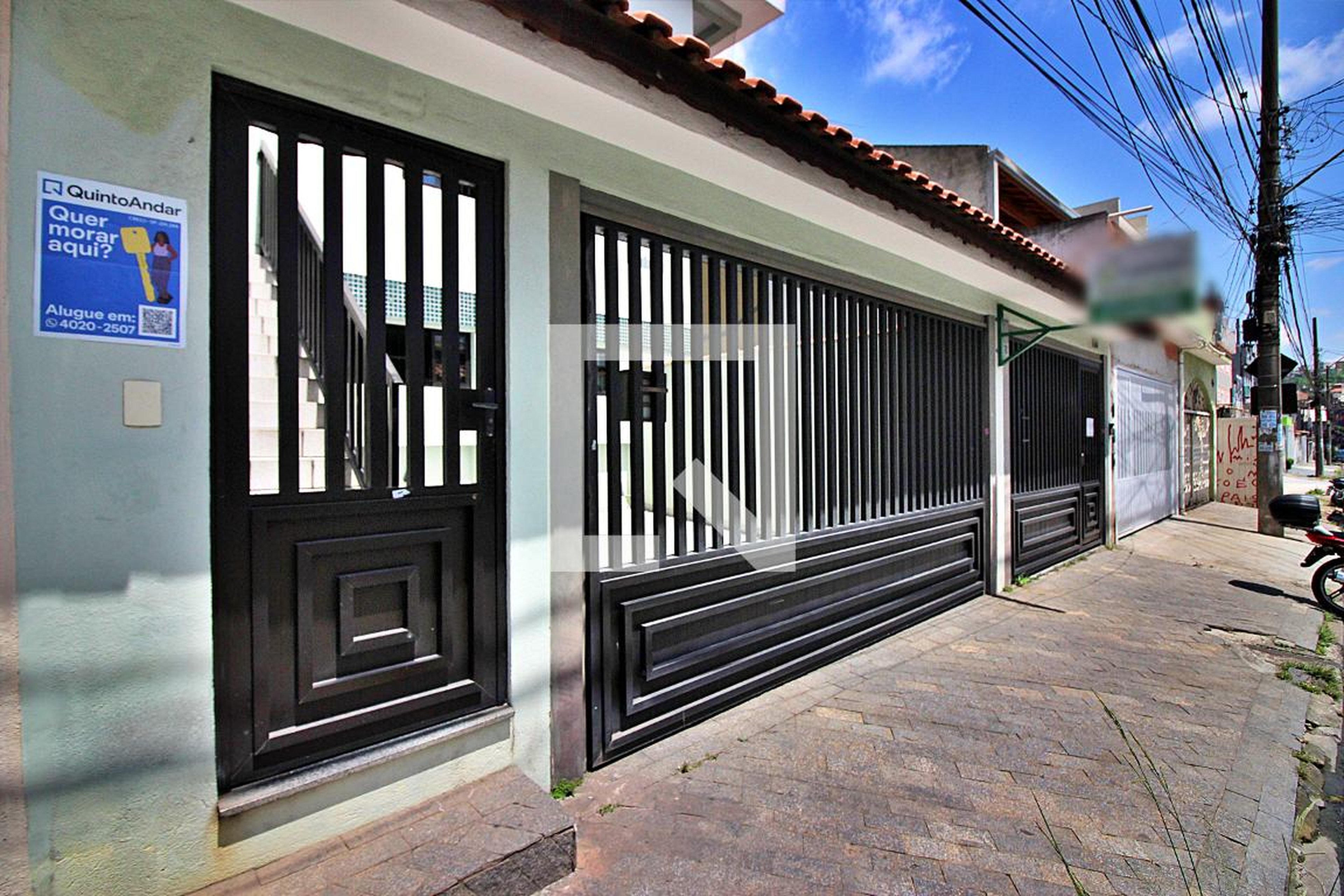 Fachada Condomínio em Rua Almada, 150