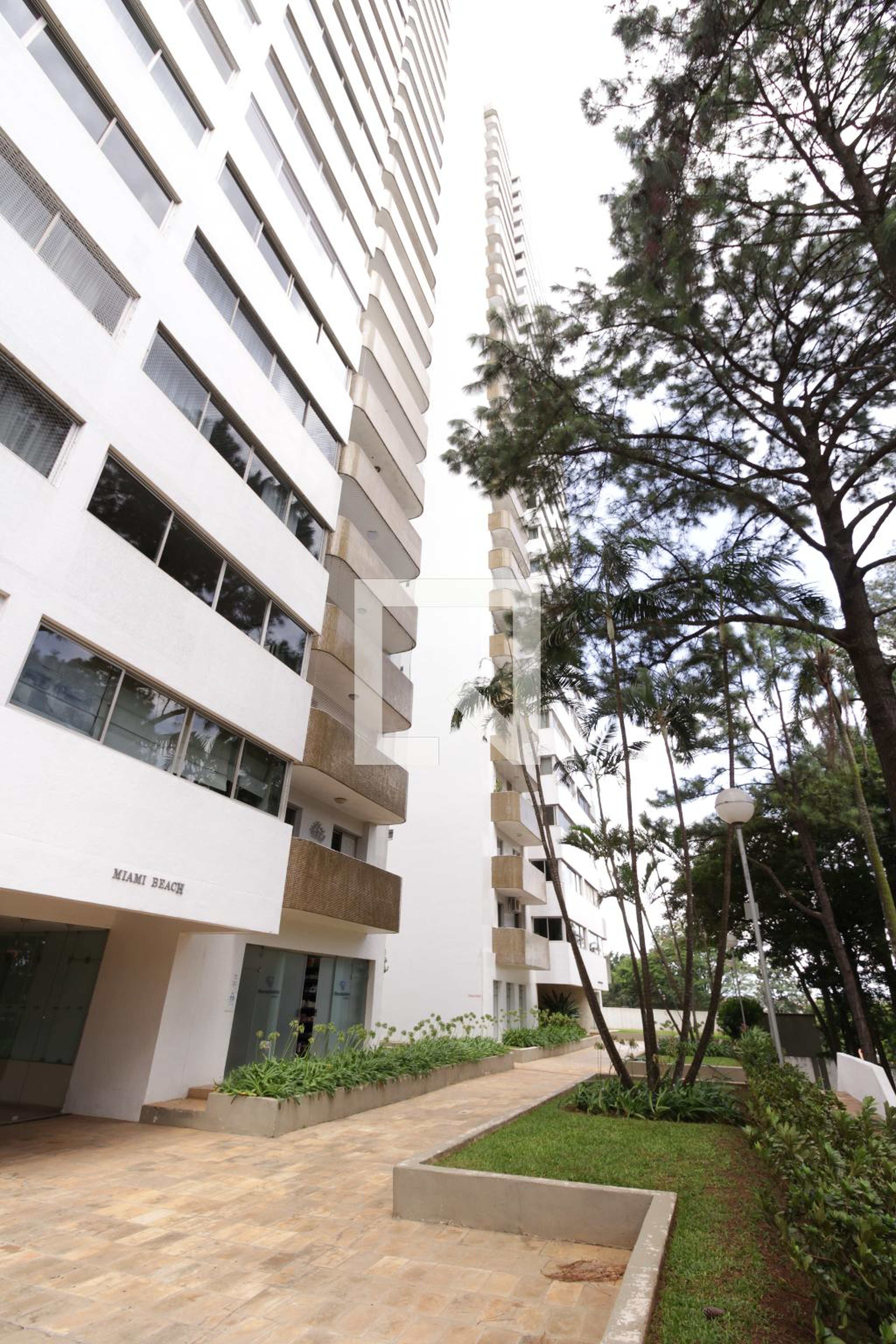 Fachada do Prédio Condomínio Green Village