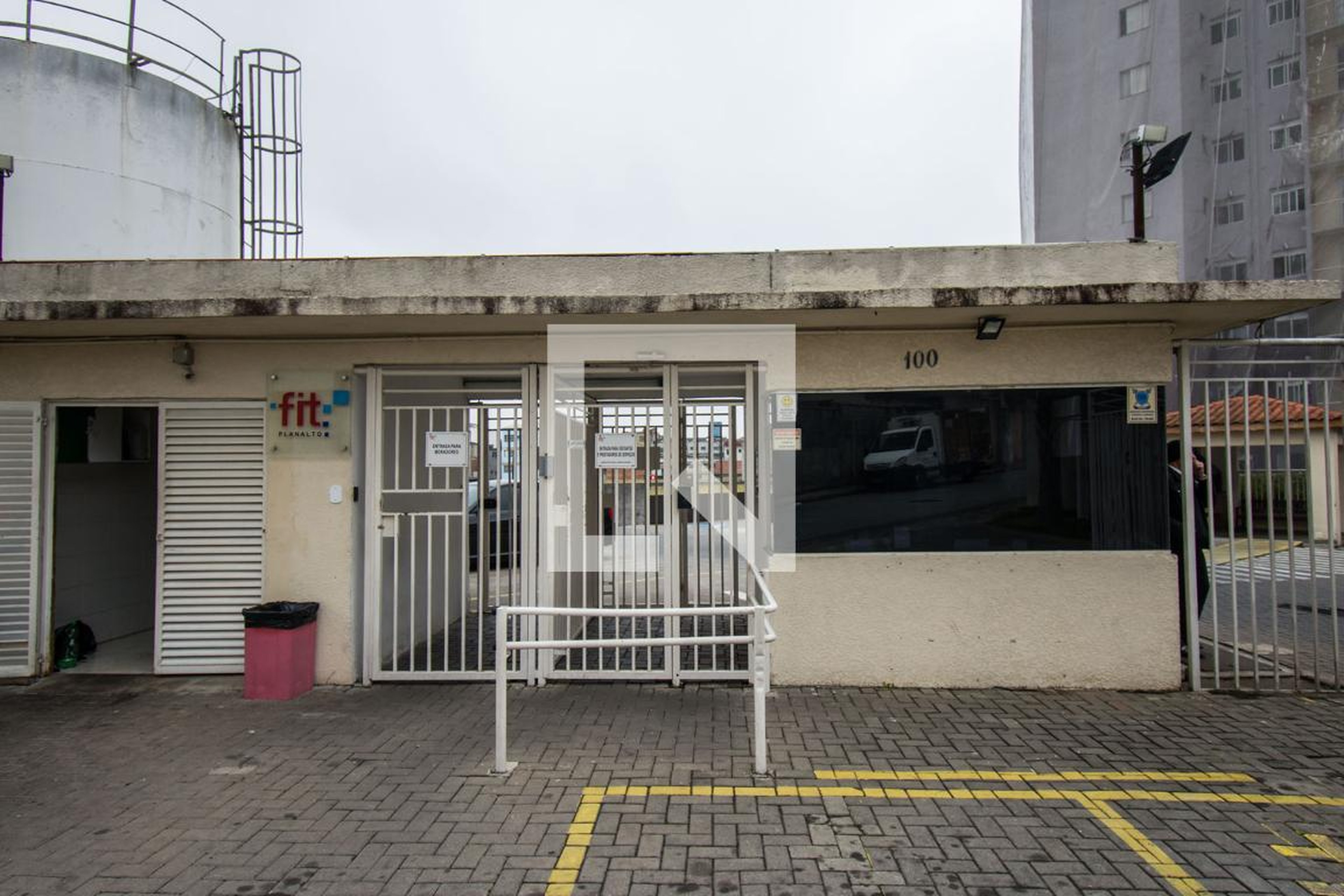 Fachada Condomínio em Rua Abrão Salotti, 35