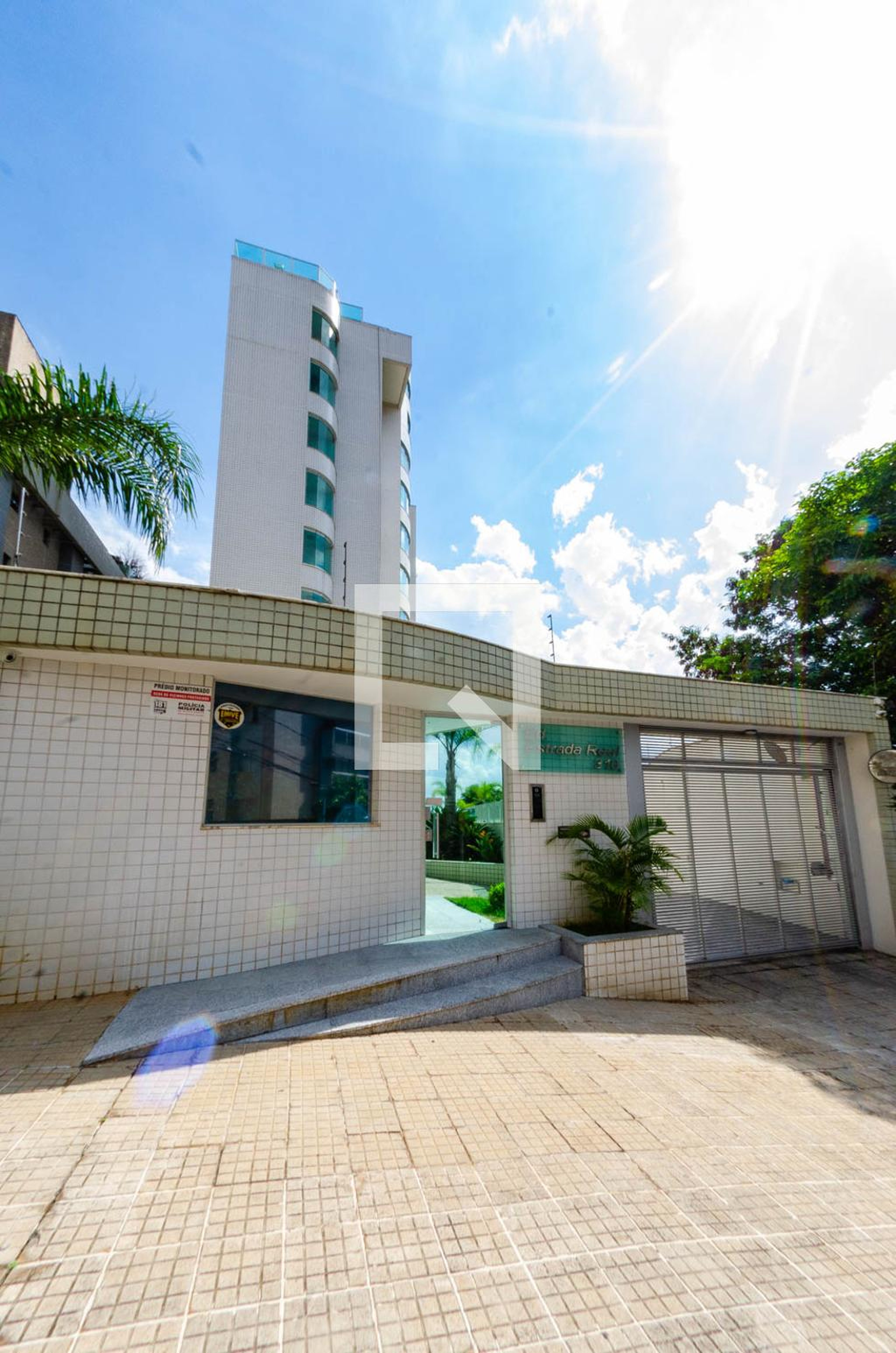 Fachada Edifício Estrada Real