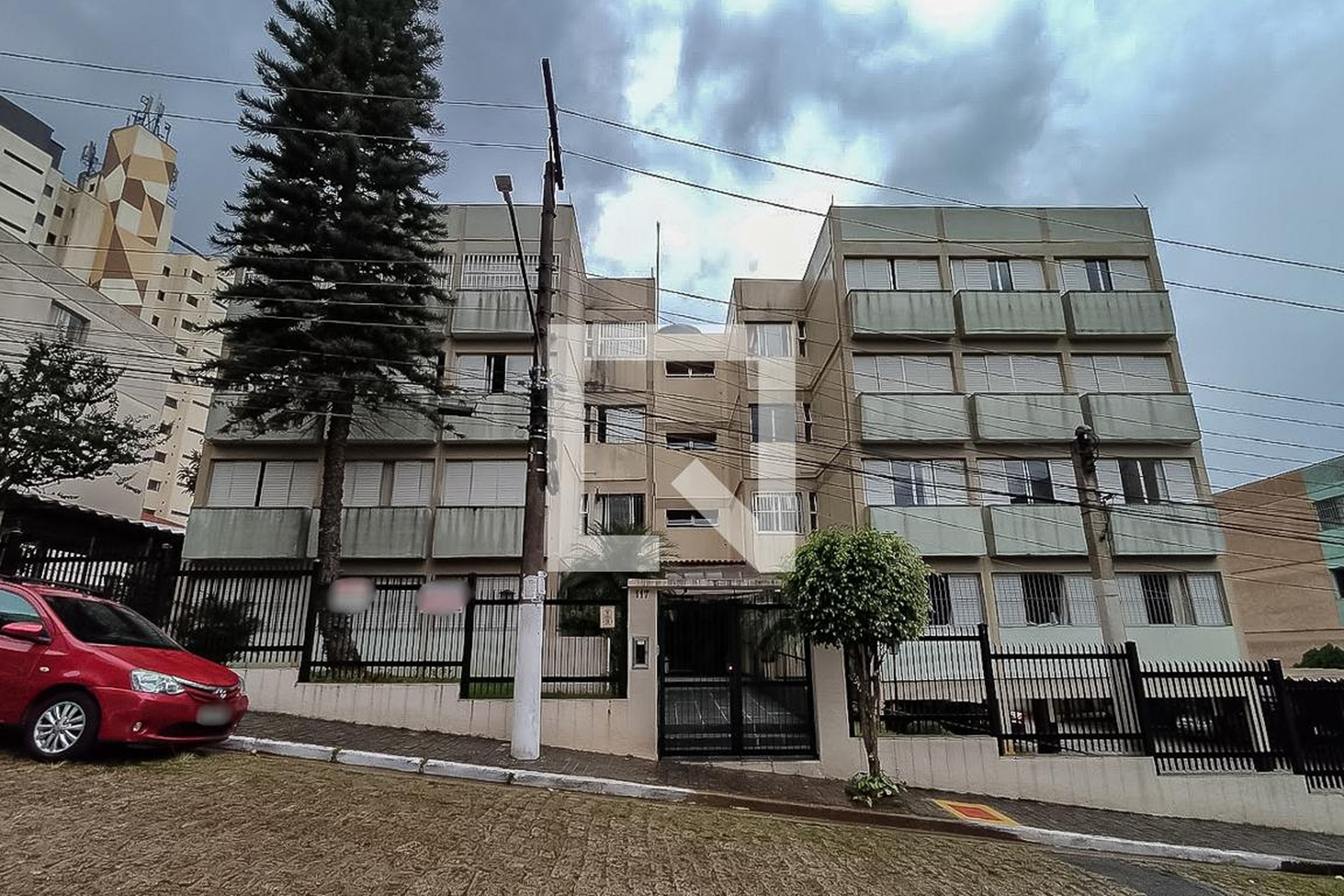 Fachada Condomínio em Rua Cândida Medeiros da Silva, 117