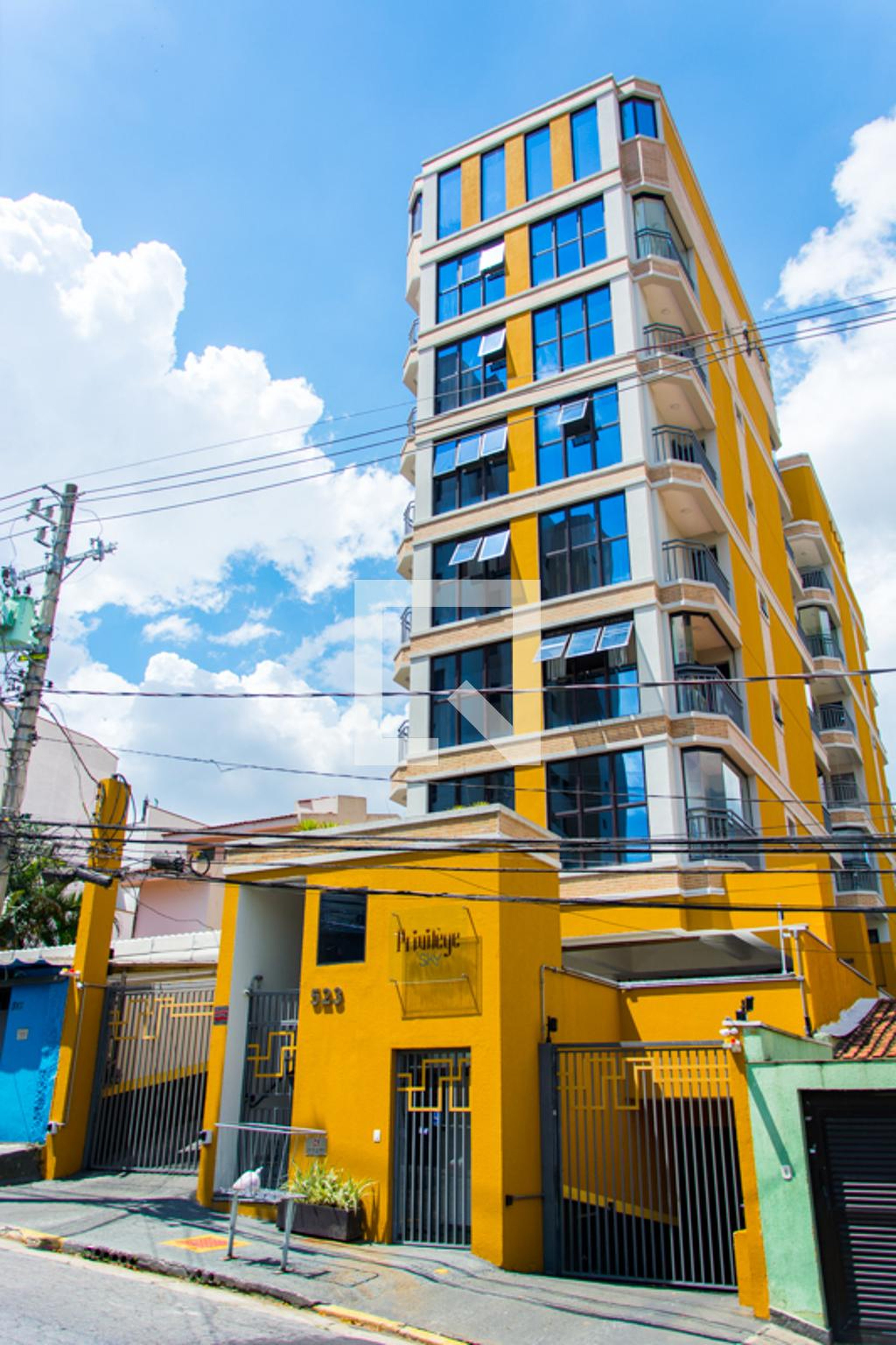 Fachada Condomínio em Rua Atibaia, 526