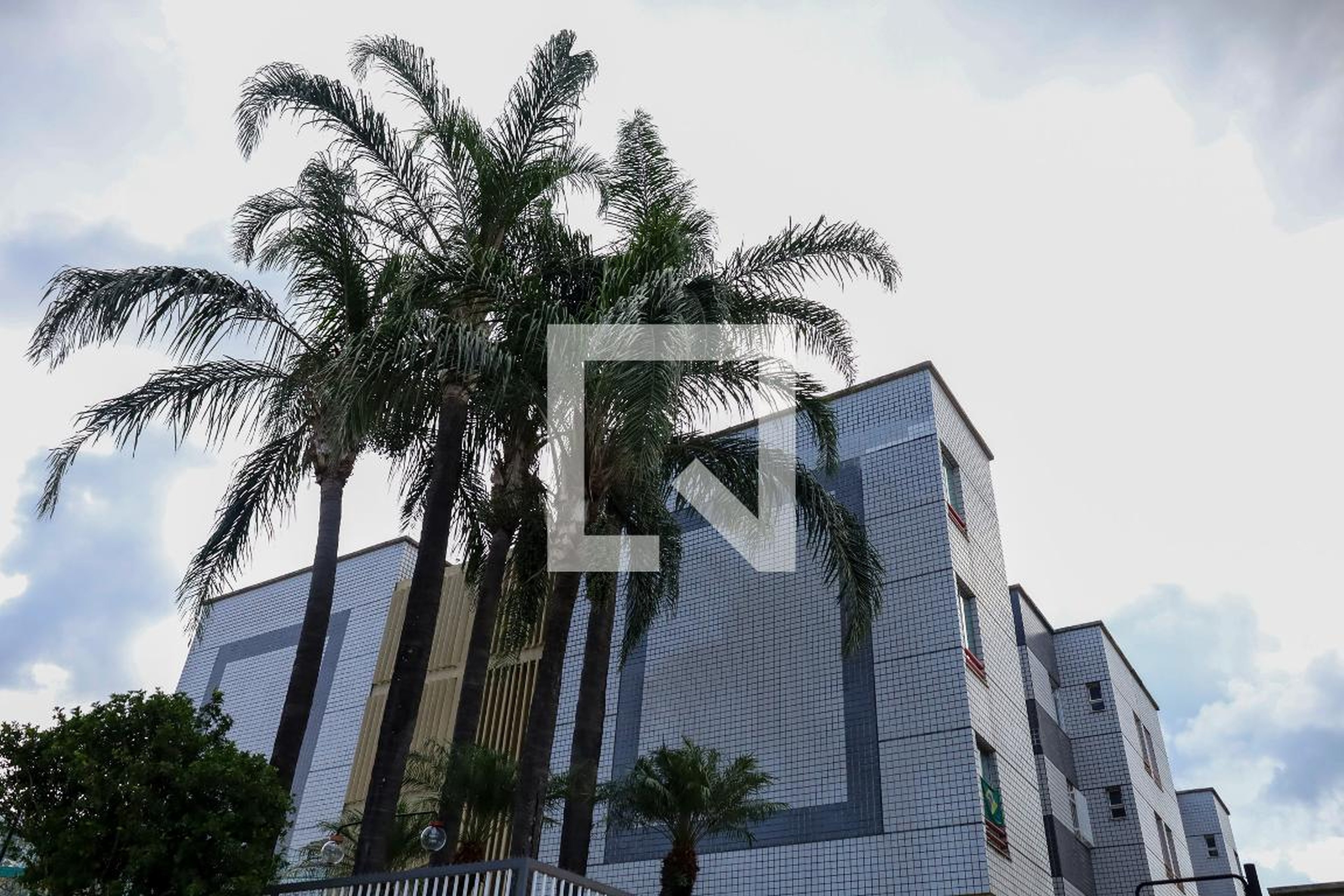 Fachada Condomínio em Rua Perdizes, 105