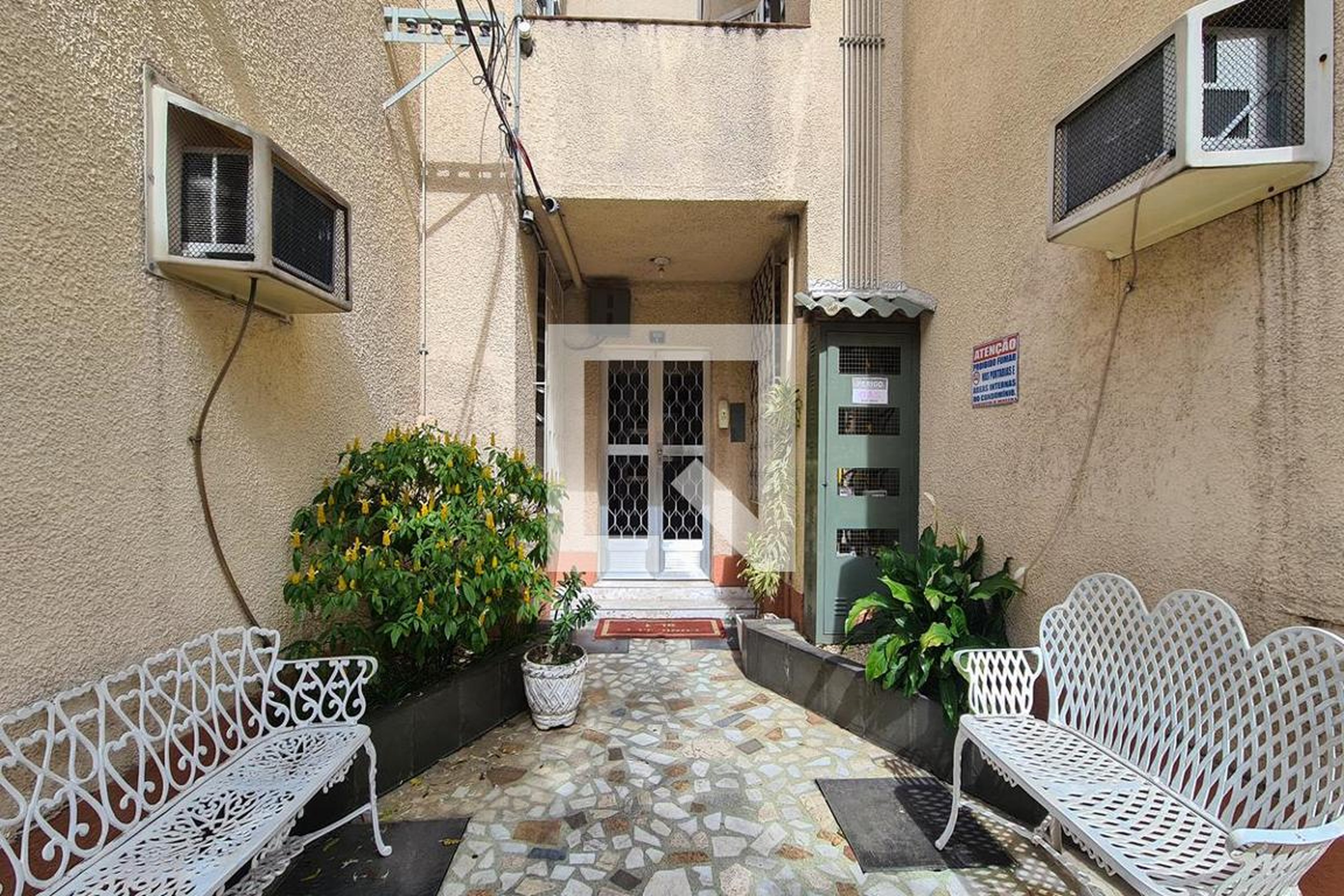 Entrada - João Lopes de Carvalho