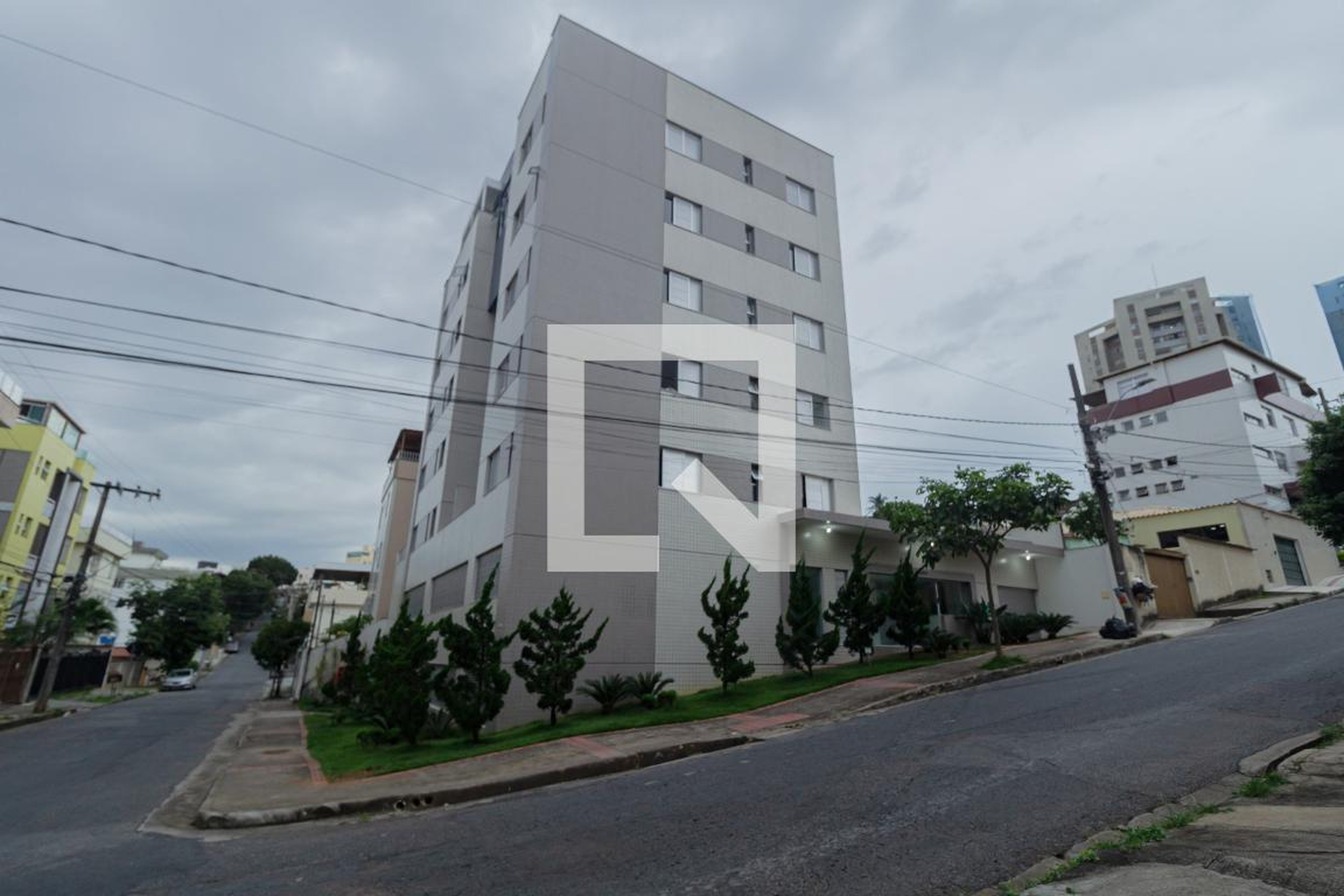 Fachada Condomínio em Rua Pitt, 803