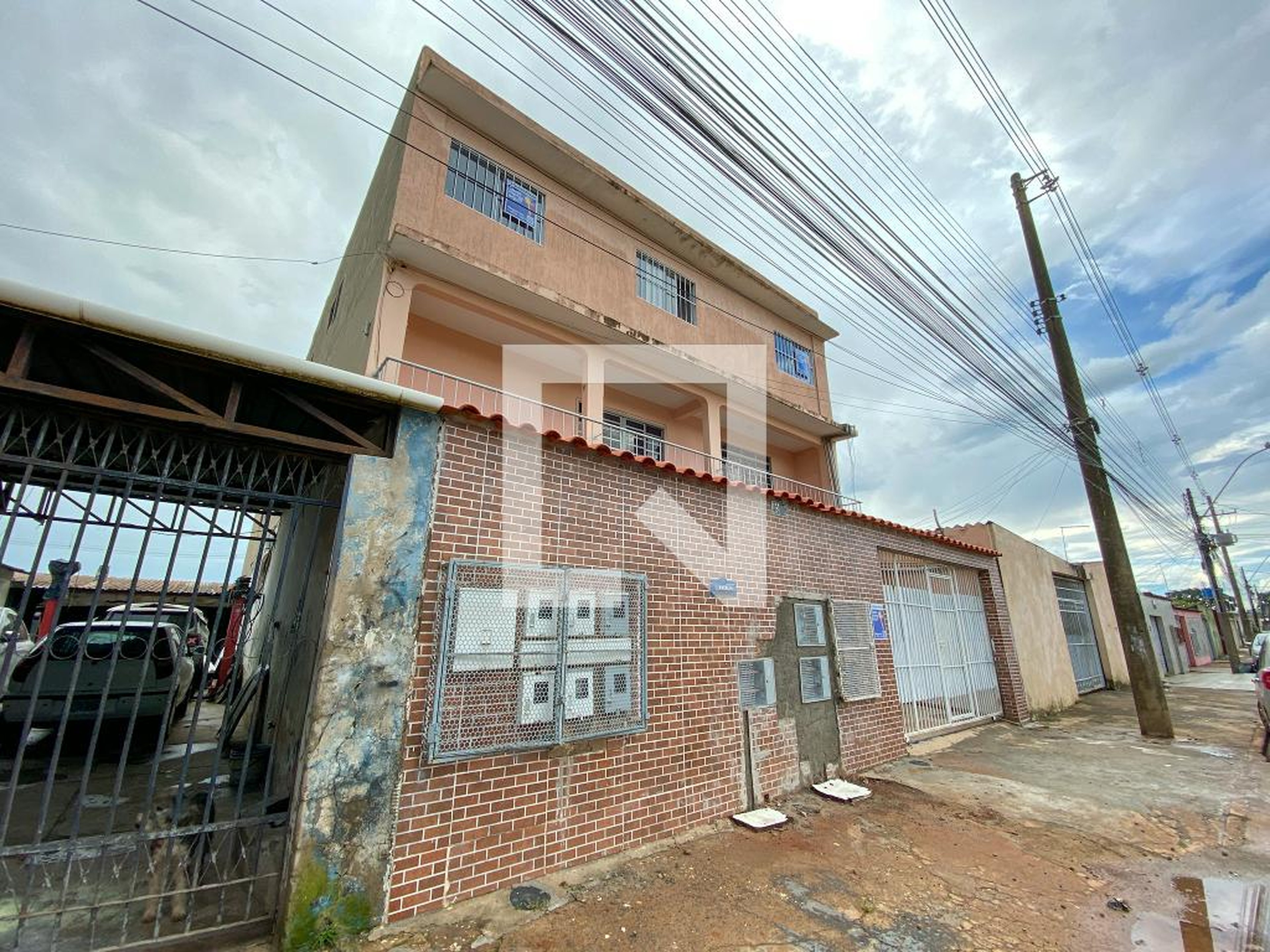 Fachada Condomínio em St. N Qnn 5 Conj. J - Ceilândia, Brasília - Df, Brasil, 5