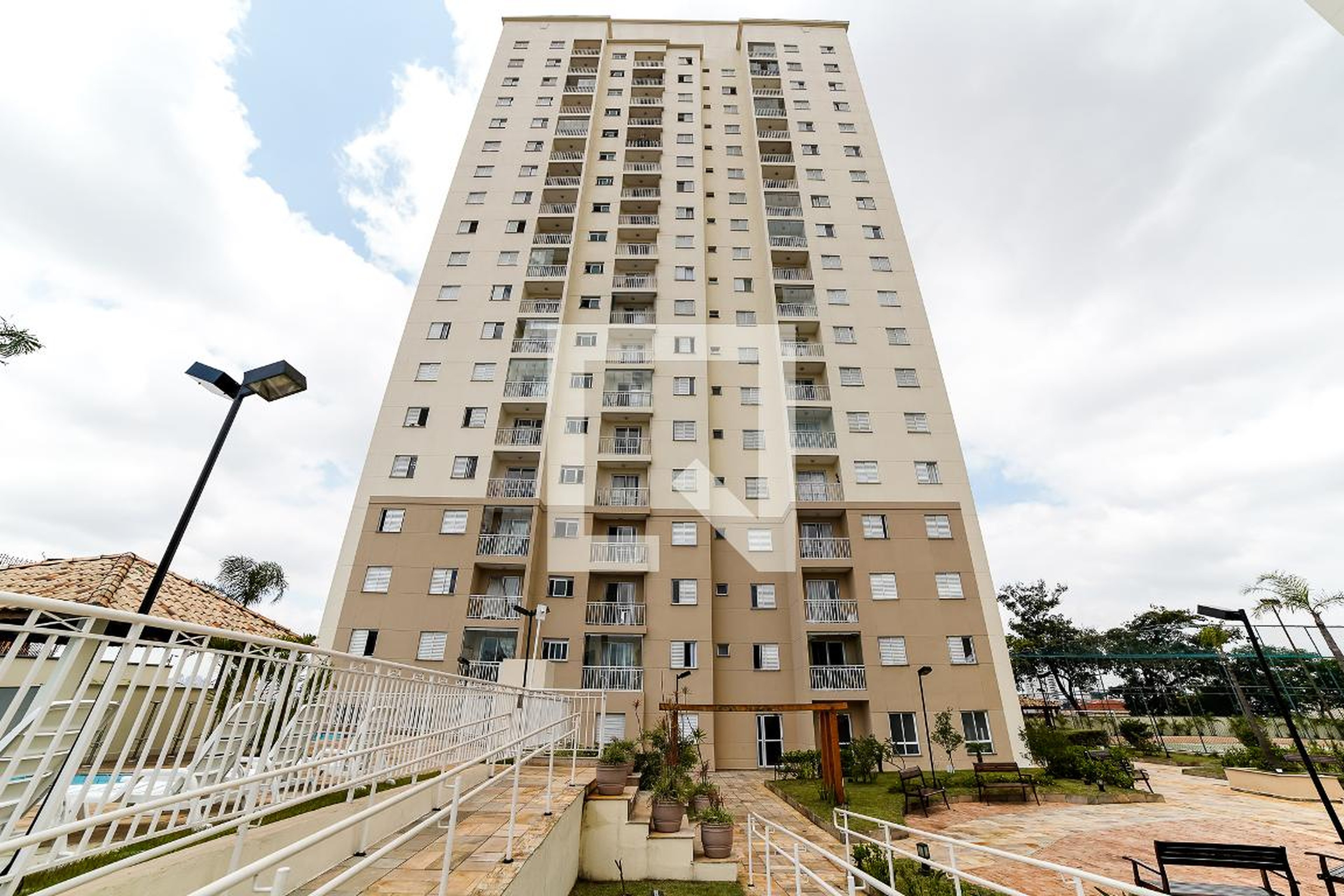 Fachada Condomínio em Rua Soldado José Fernandes da Silva, 383