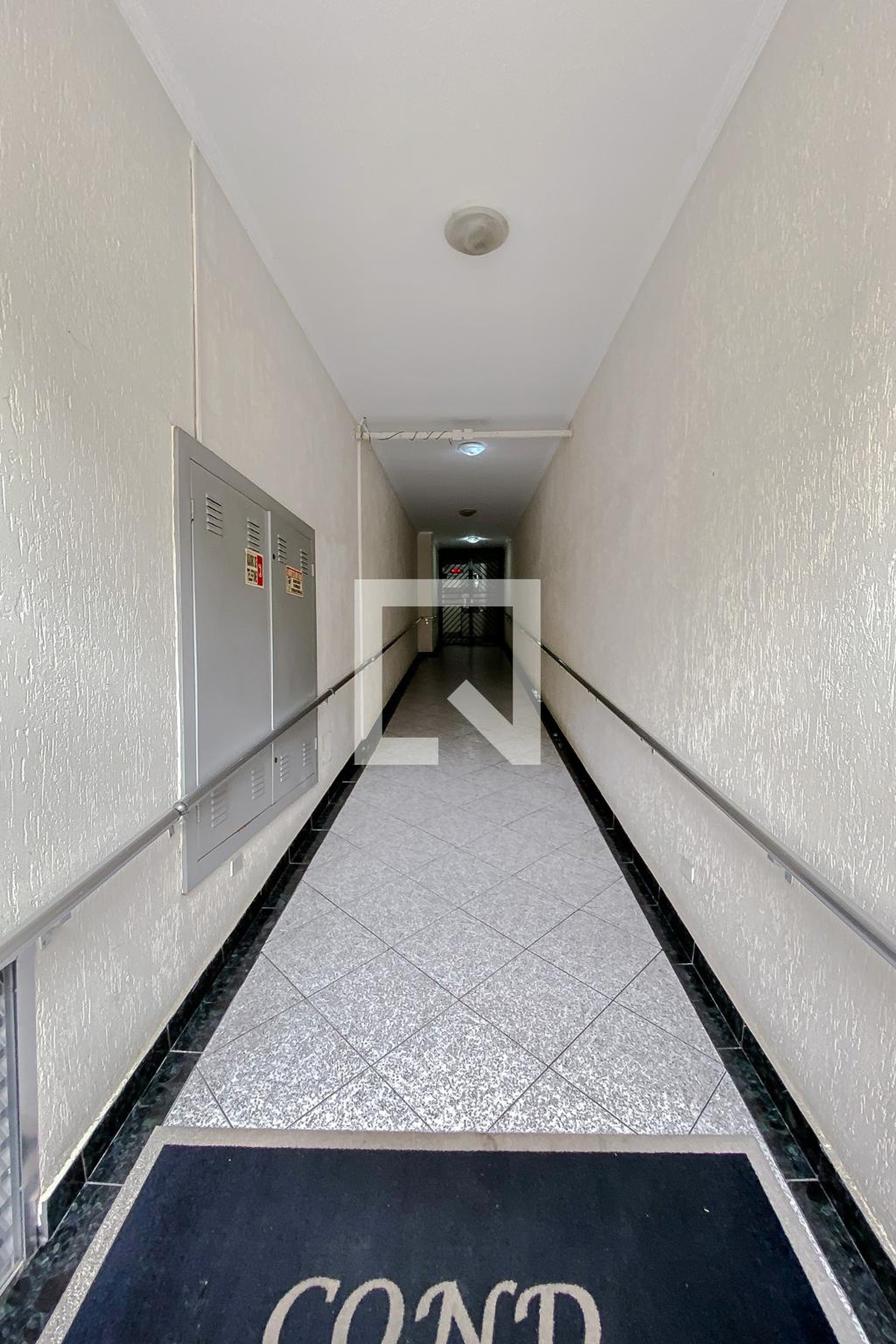 Entrada - Edifício Yvone