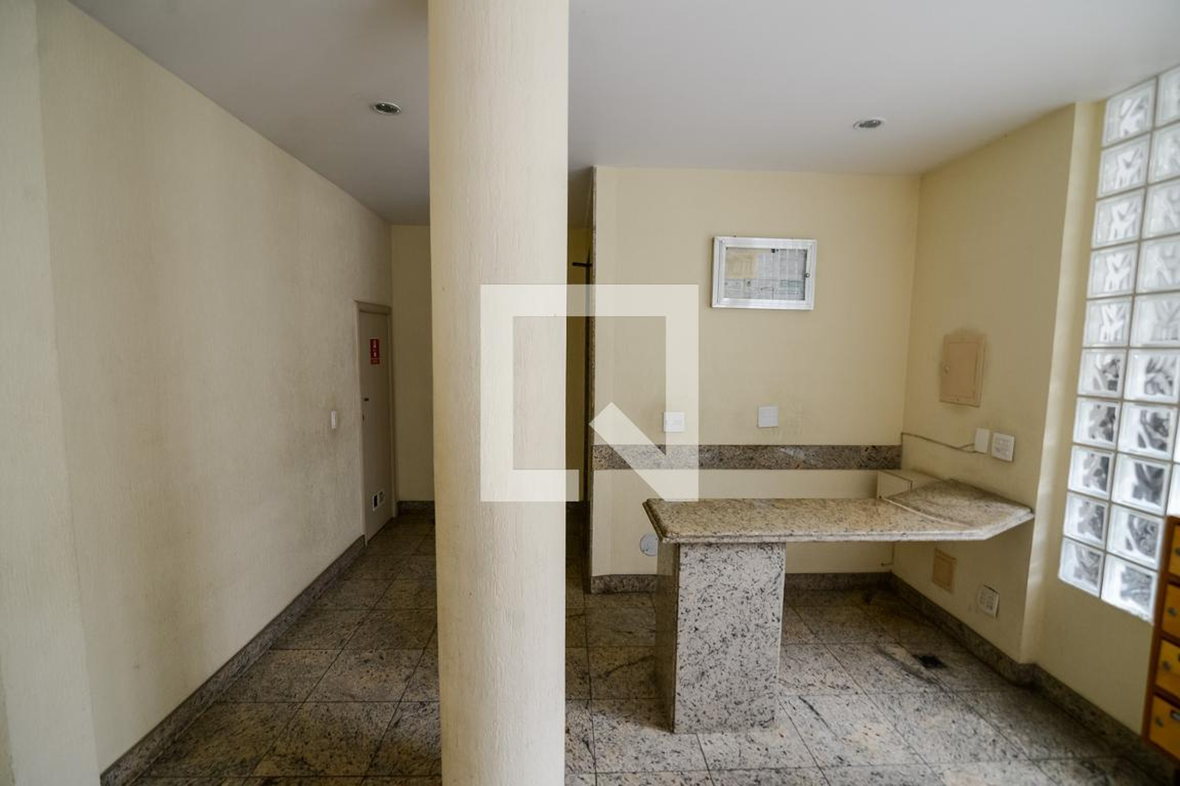 Hall - Edifício Canavieiras