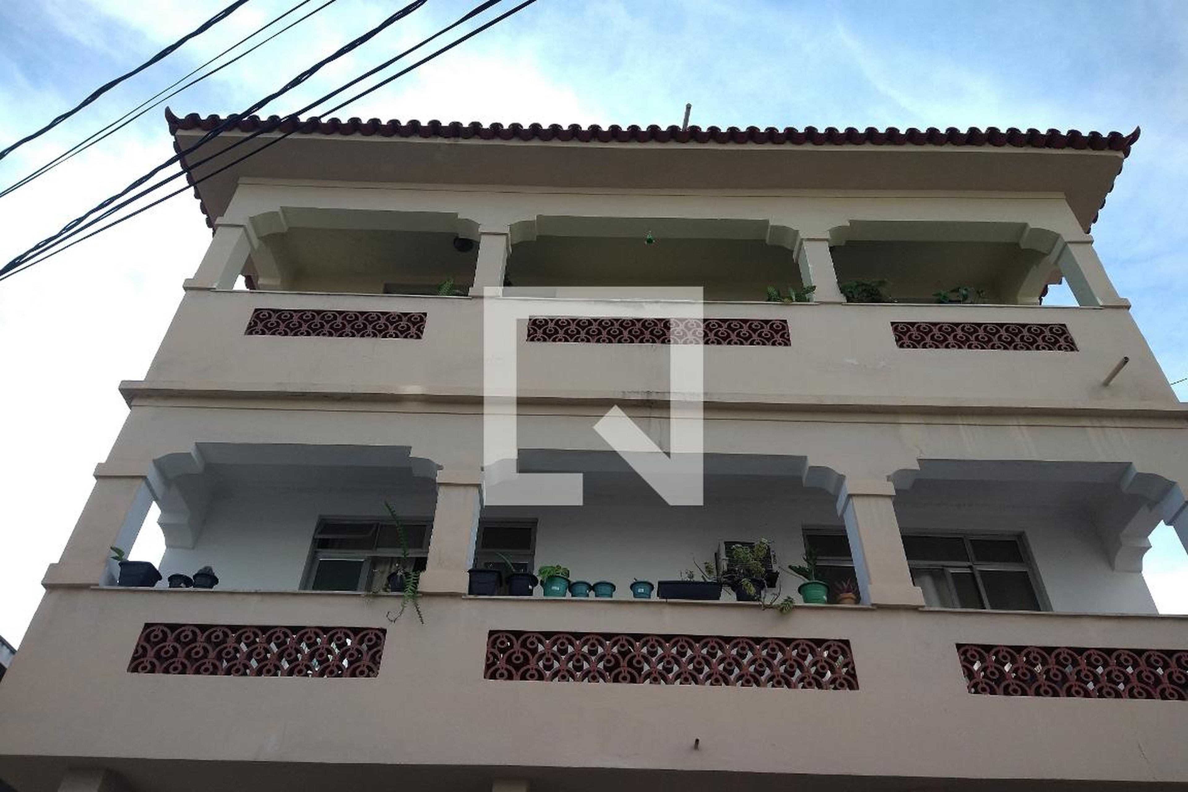 Fachada do Prédio Condomínio em Avenida Meriti, 2886